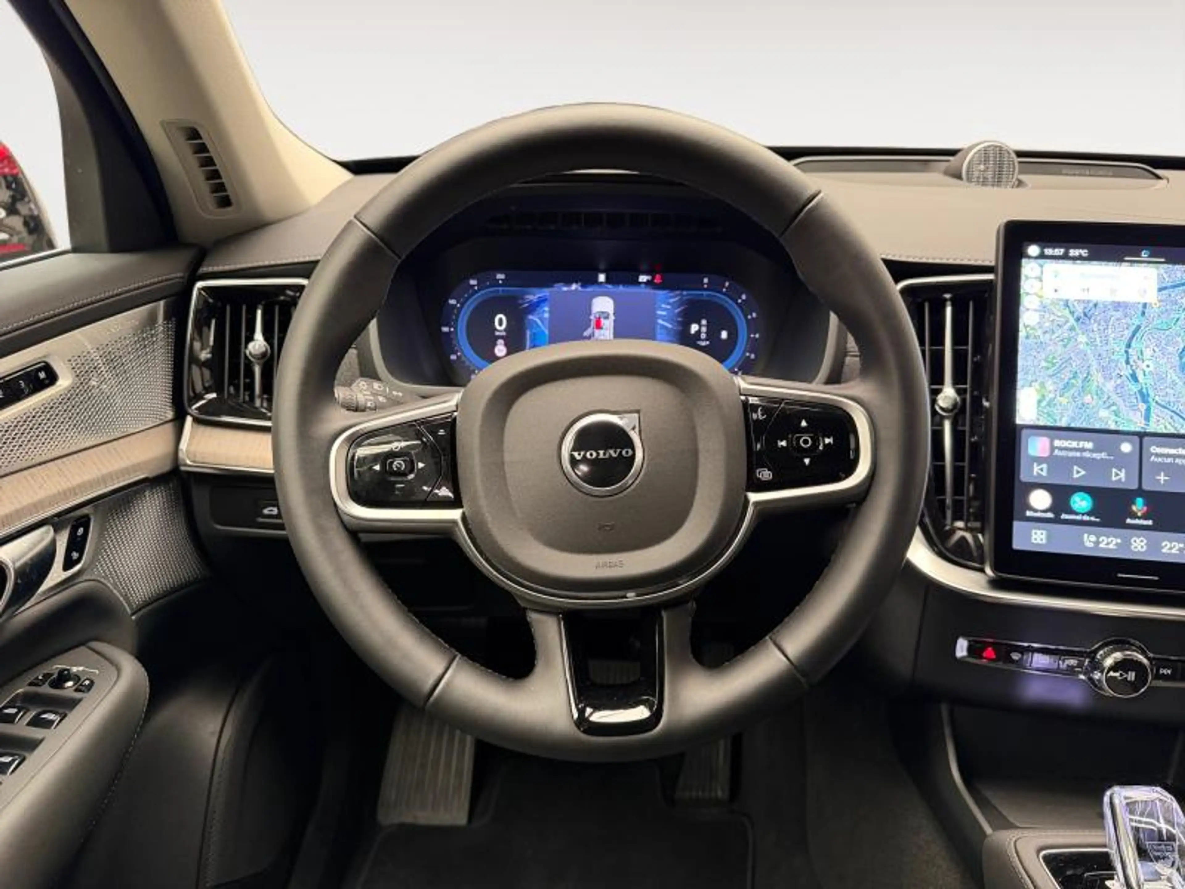 Volvo XC90 Facelift B5 AWD Plus Bright / Essence — photo 12
