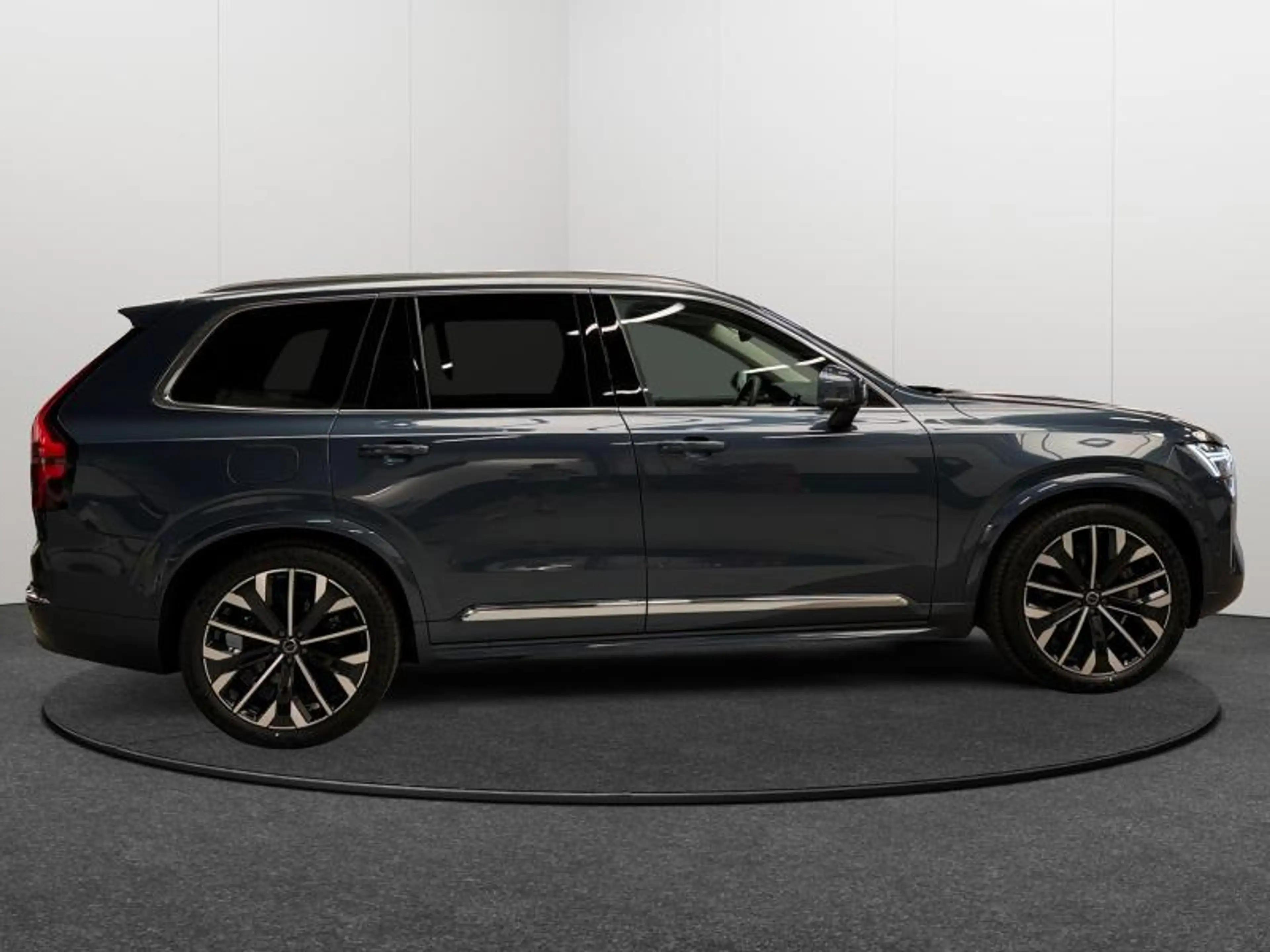 Volvo XC90 Facelift B5 AWD Plus Bright / Essence — photo 6