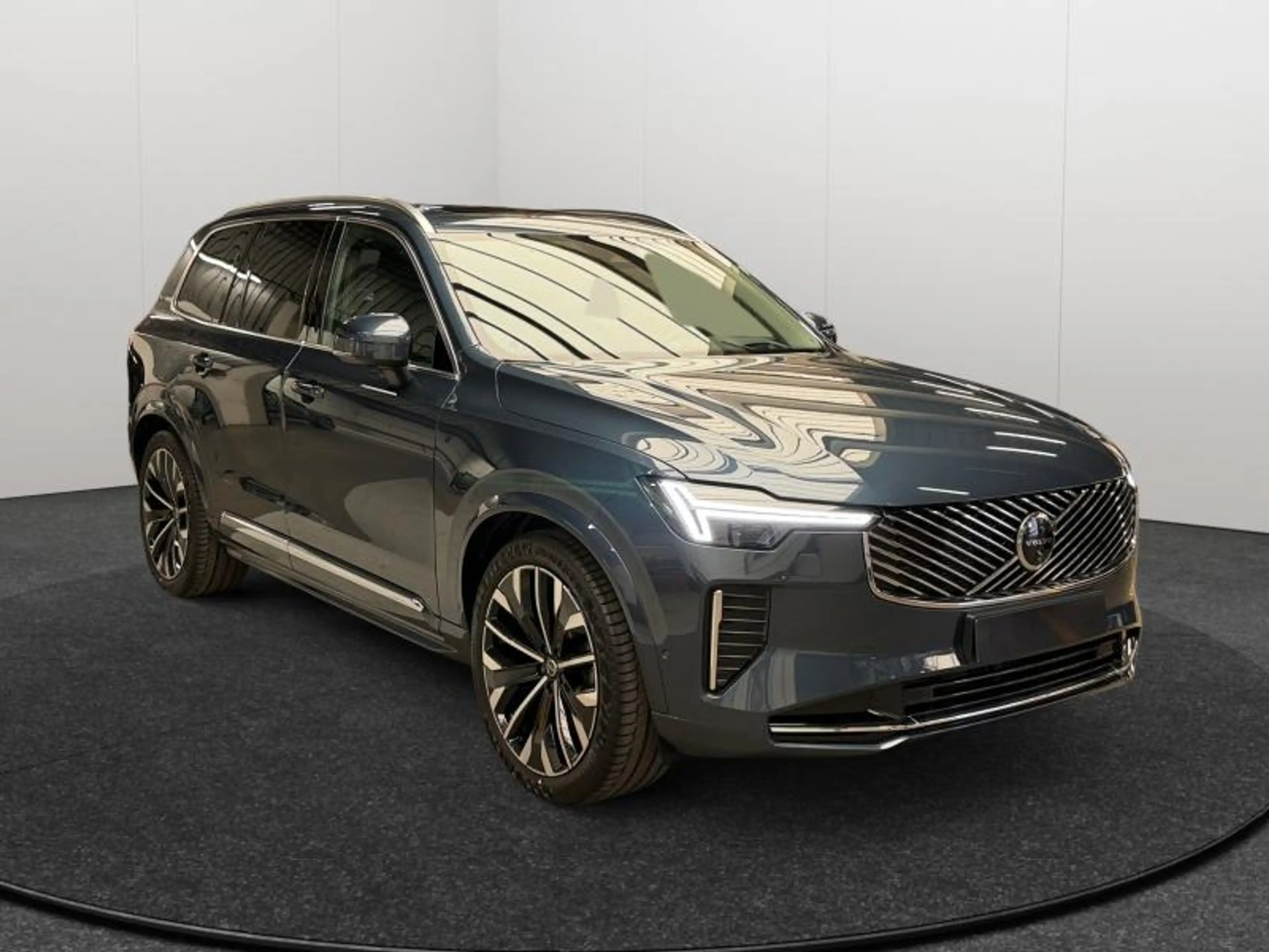 Volvo XC90 Facelift B5 AWD Plus Bright / Essence — photo 7