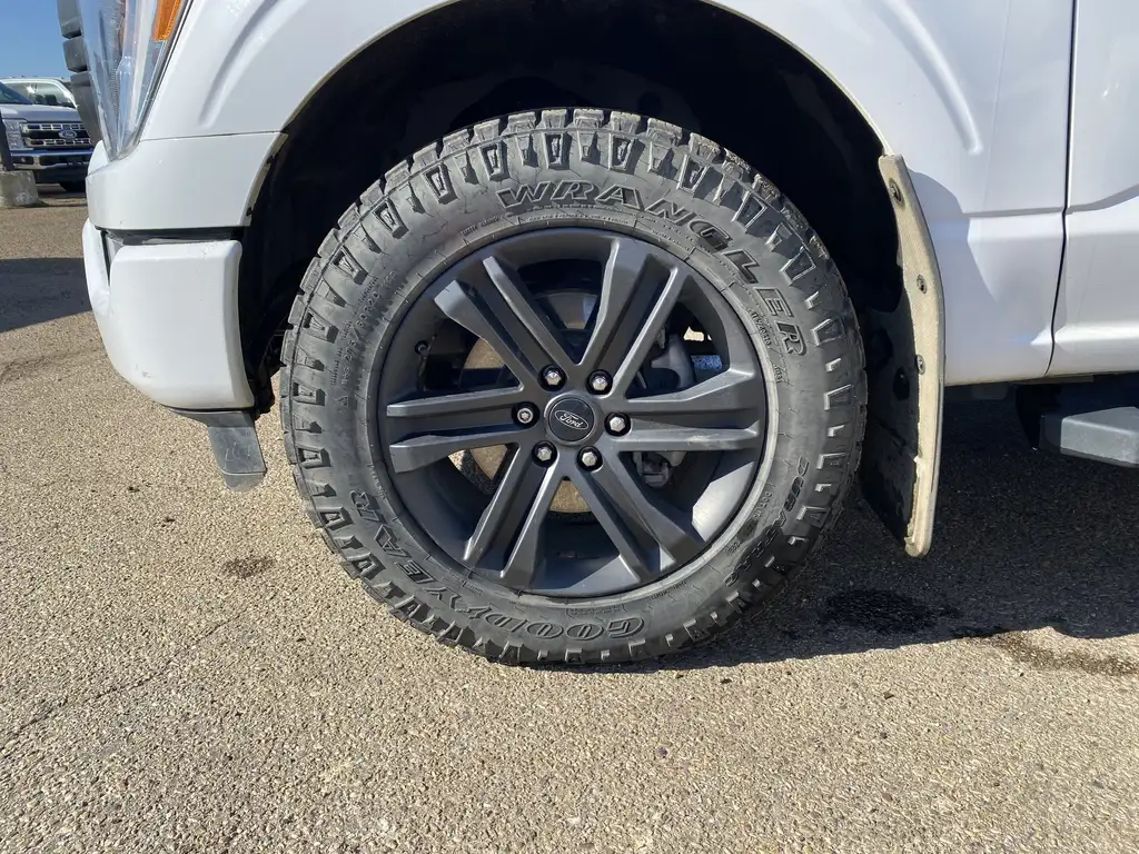 2021 Ford F-150 SuperCrew XLT SuperCrew 145 | 4X4 | Trailer Sway Control | R — photo 4