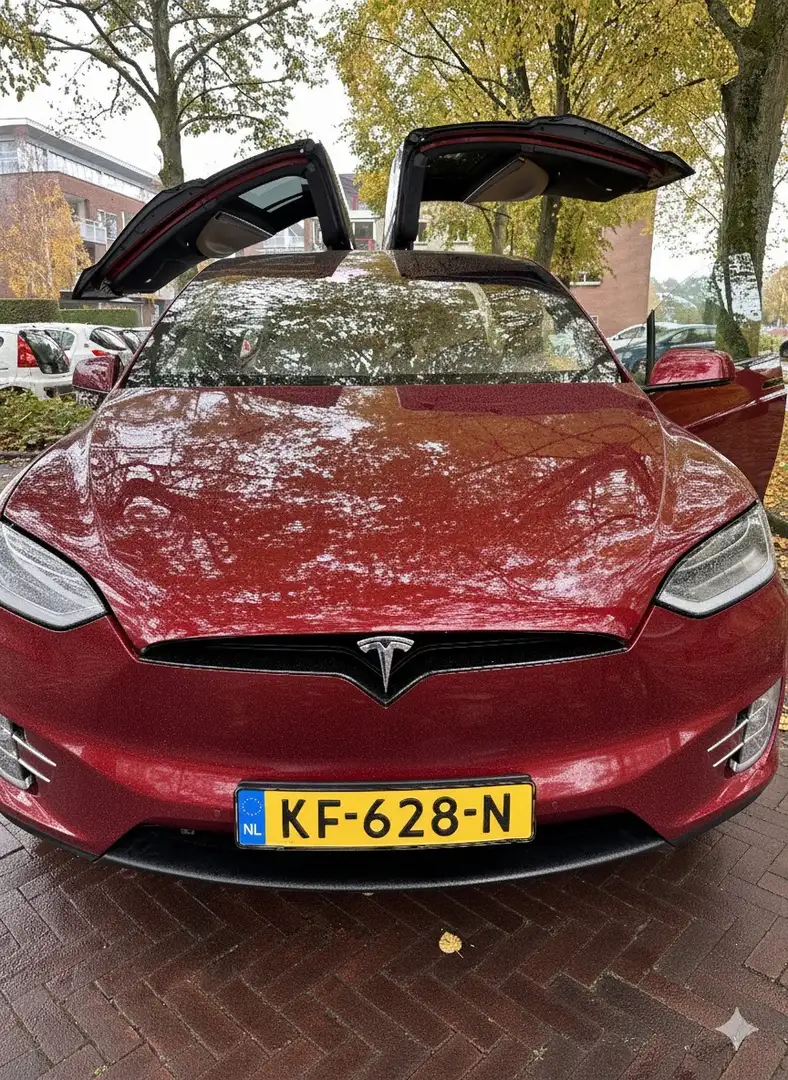Tesla Model X 90D Performance 7p. Roşu - 1