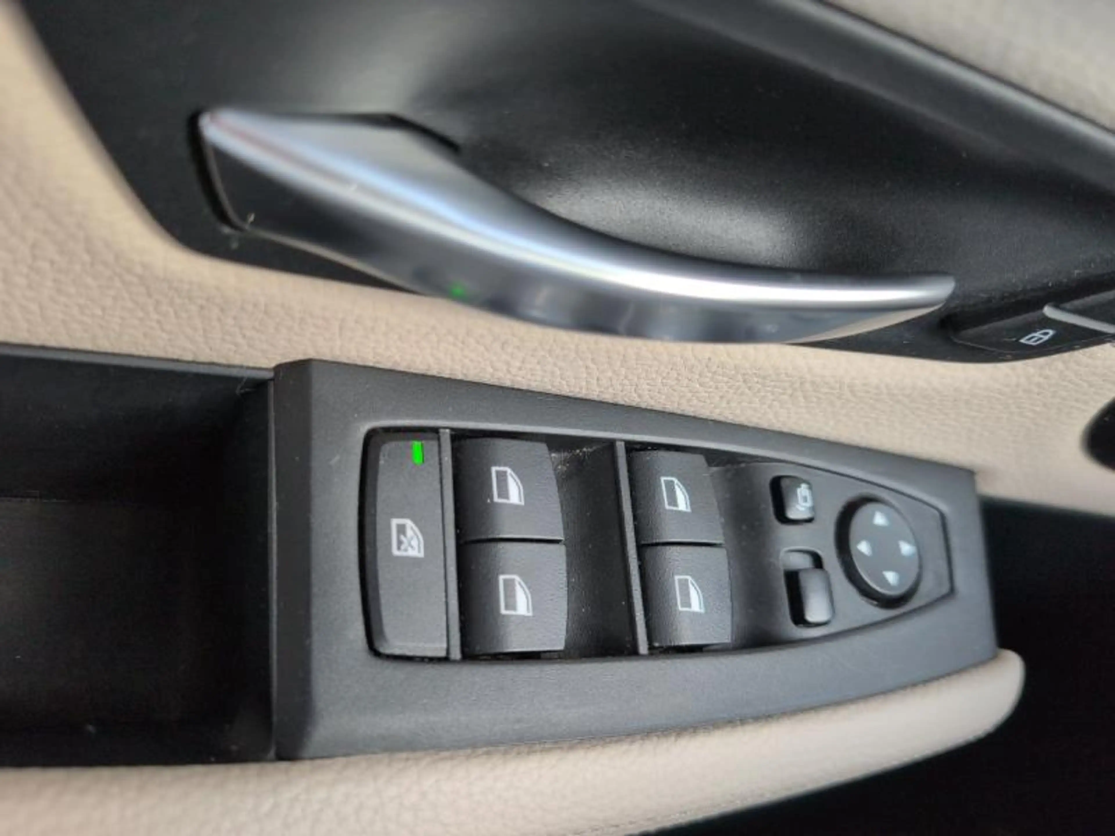 BMW 216 Gran Tourer 1.5 115cv gris 04/17 Airco GPS Cruise — photo 11