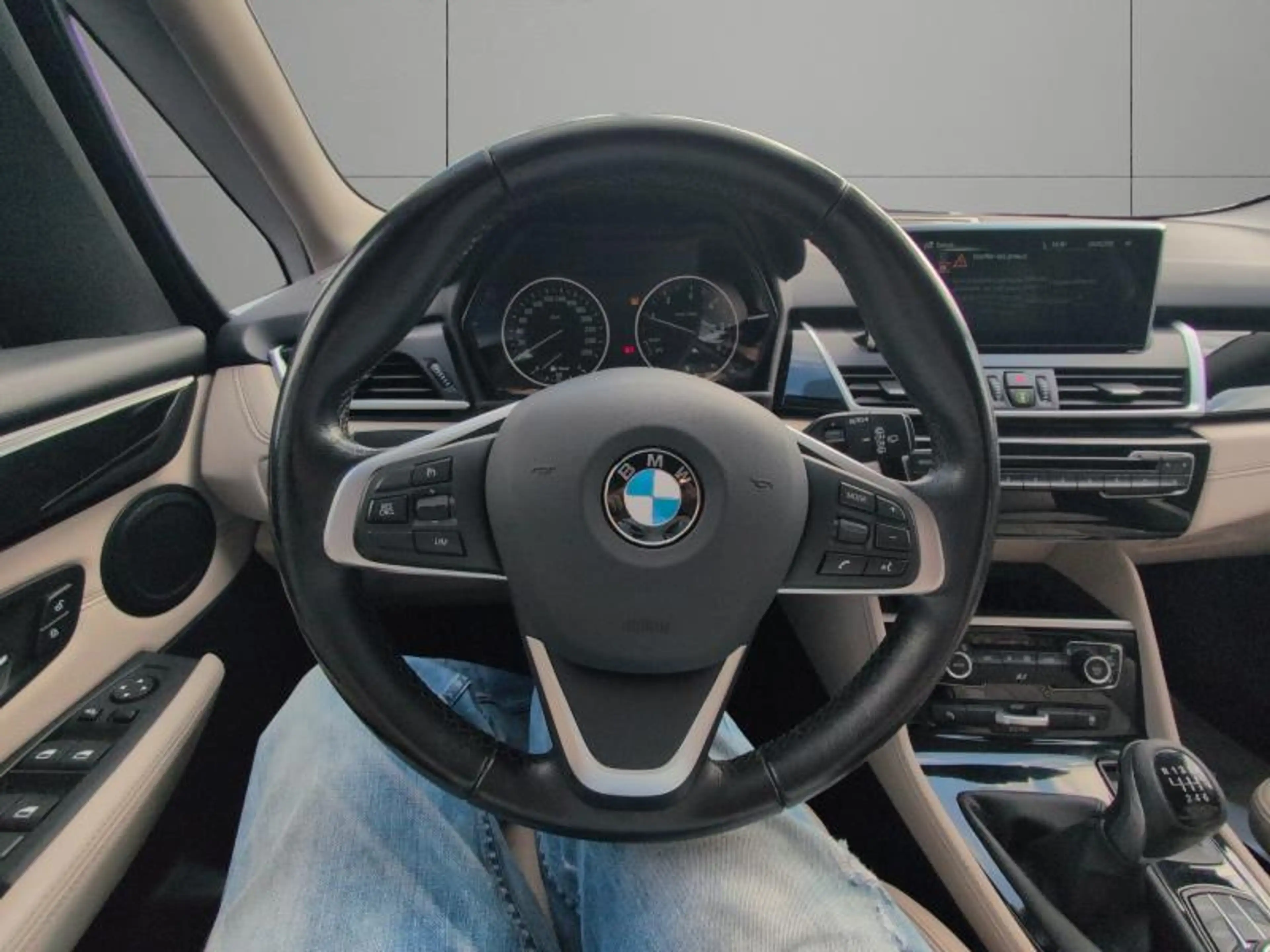 BMW 216 Gran Tourer 1.5 115cv gris 04/17 Airco GPS Cruise — photo 12
