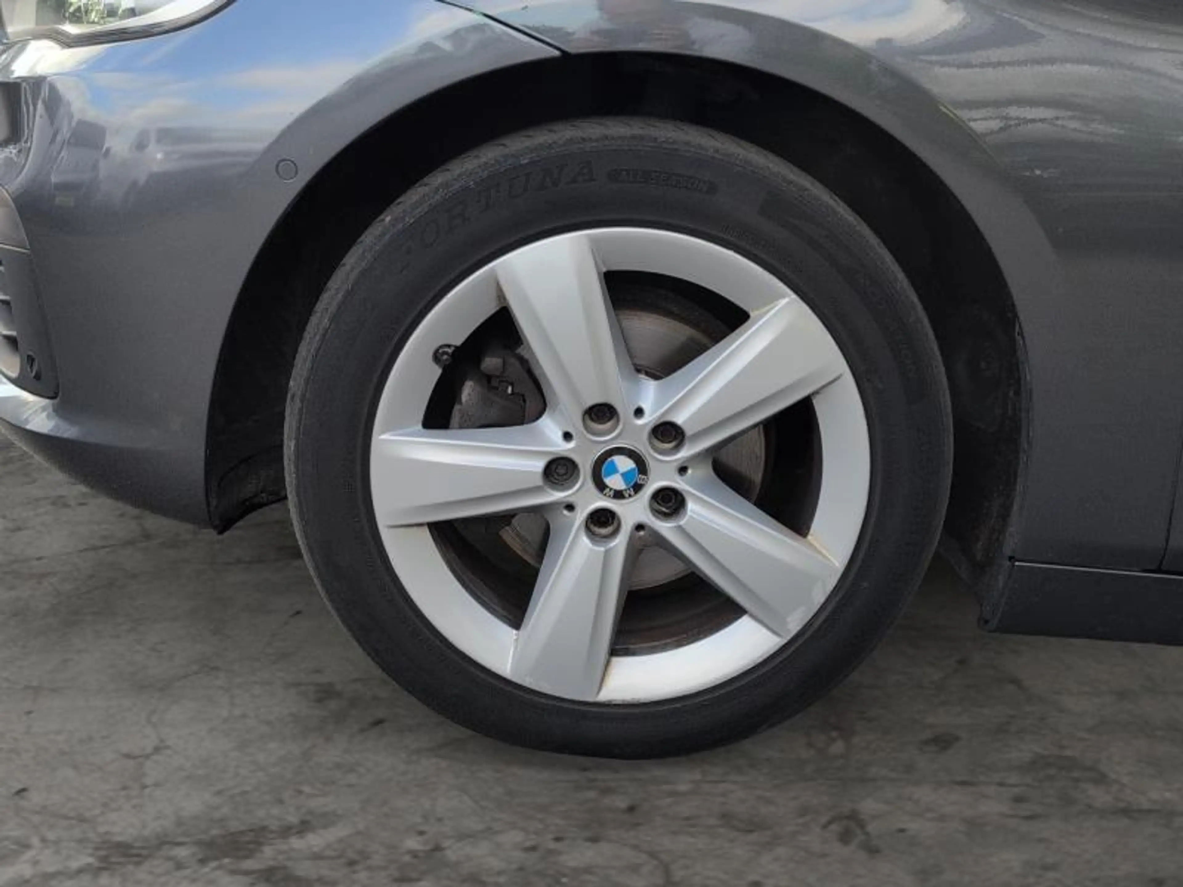 BMW 216 Gran Tourer 1.5 115cv gris 04/17 Airco GPS Cruise — photo 8