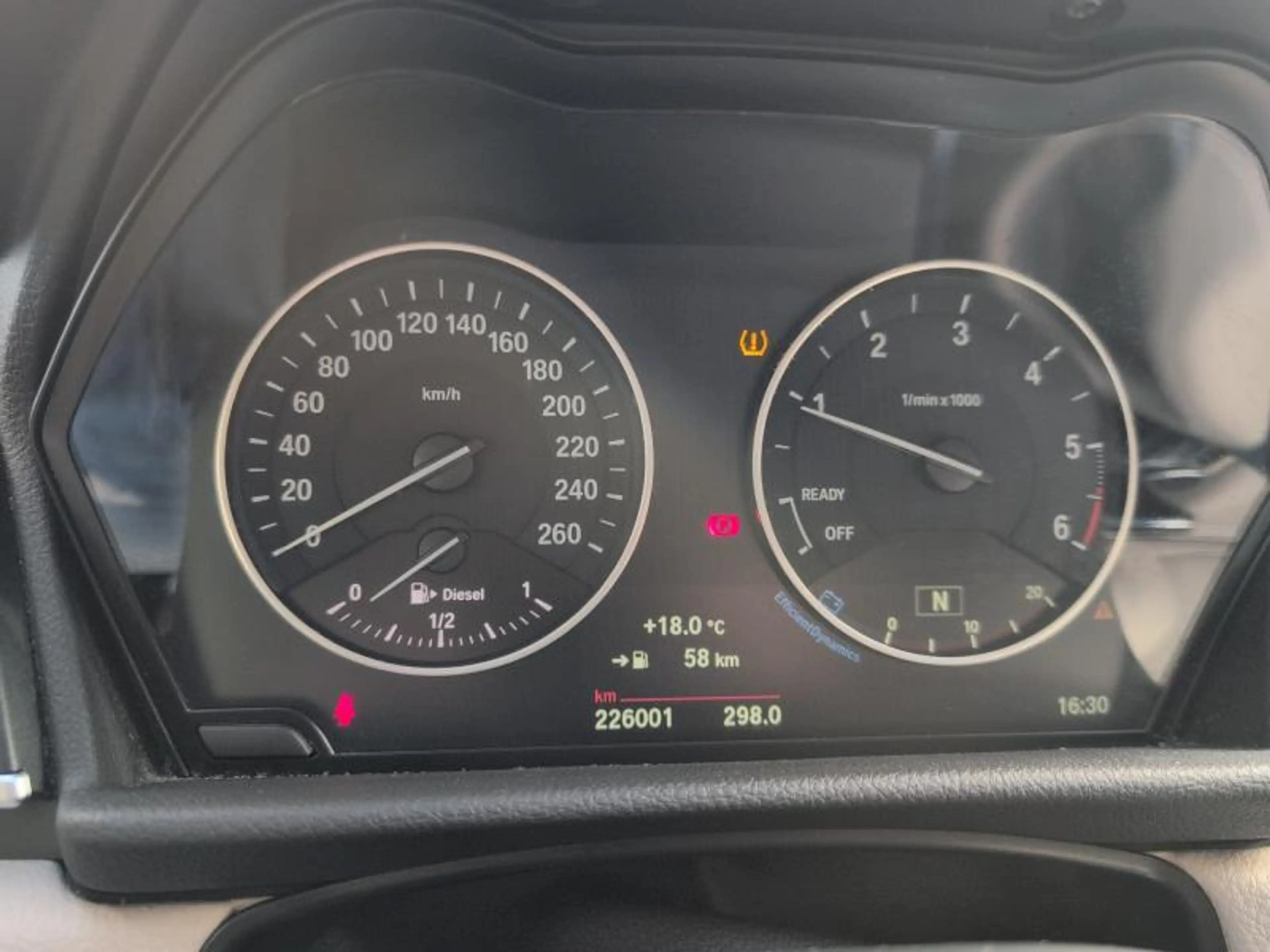 BMW 216 Gran Tourer 1.5 115cv gris 04/17 Airco GPS Cruise — photo 14