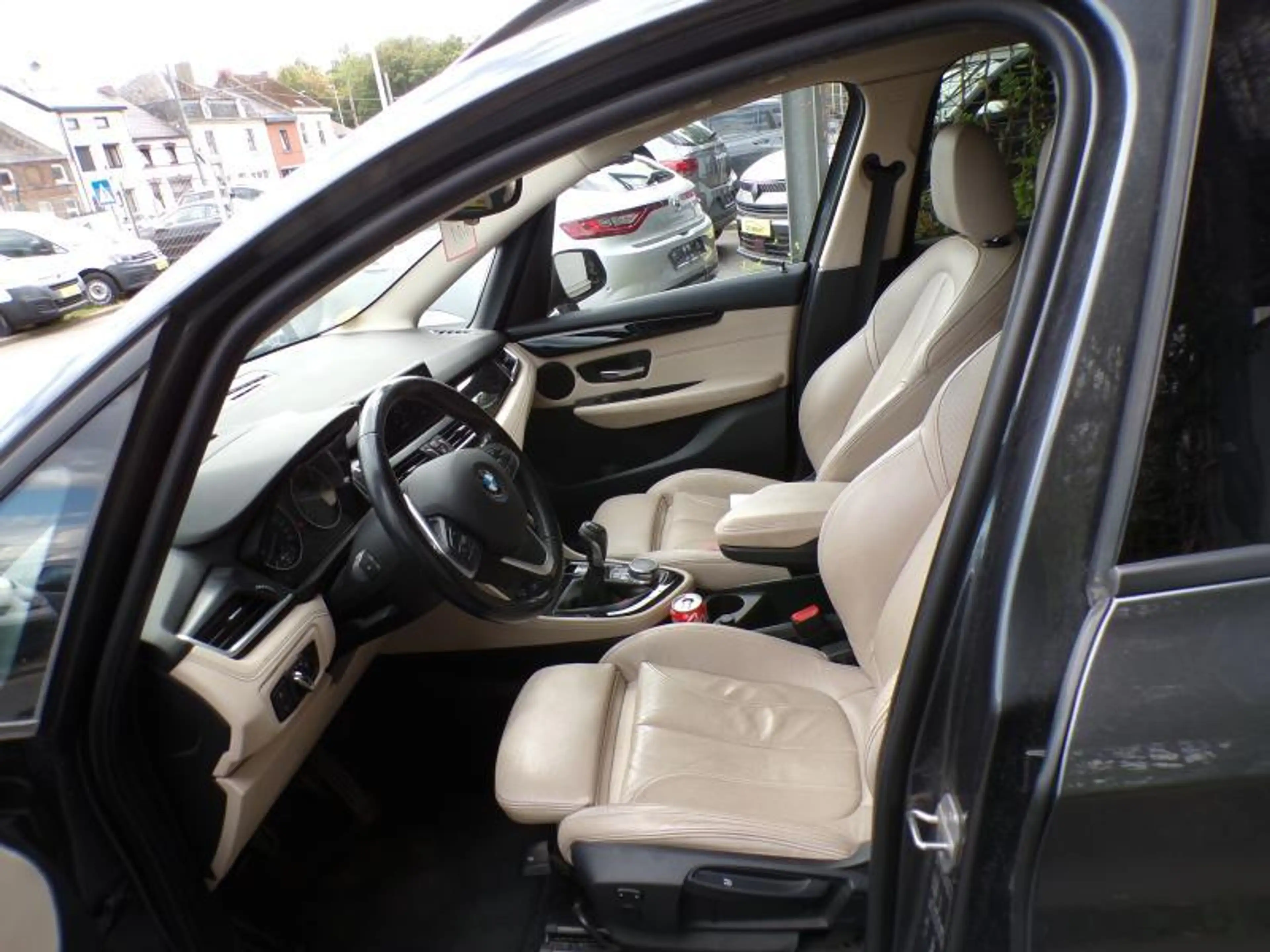 BMW 216 Gran Tourer 1.5 115cv gris 04/17 Airco GPS Cruise — photo 6