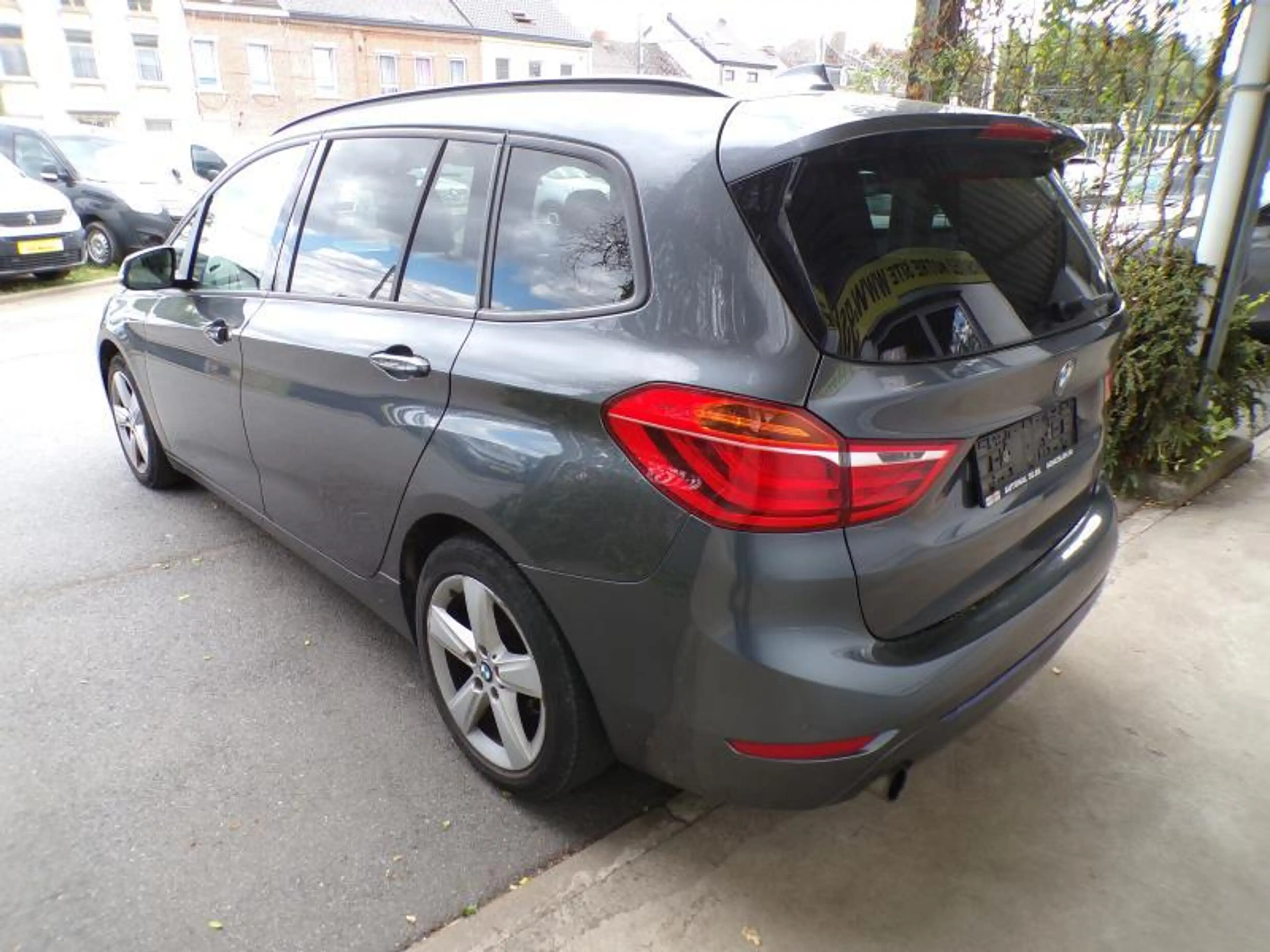 BMW 216 Gran Tourer 1.5 115cv gris 04/17 Airco GPS Cruise — photo 5