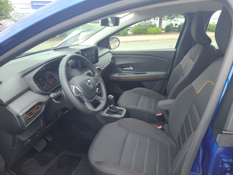 Dacia Sandero III 1.0 TCe 90 Stepway Comfort — photo 12