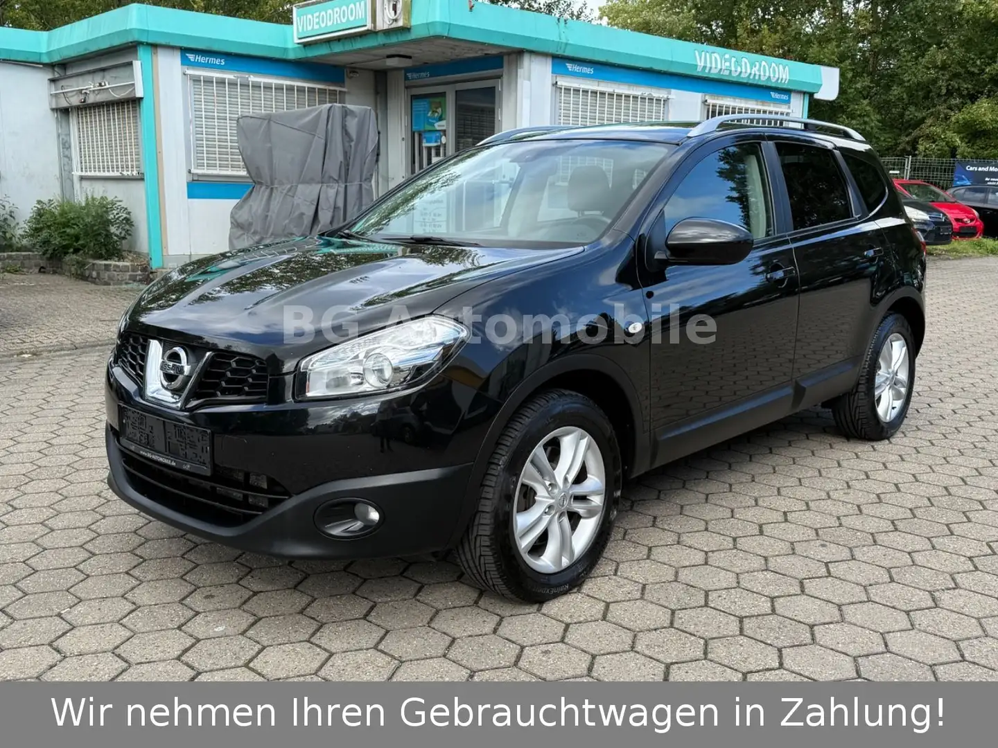 Nissan Qashqai+2 Acenta *7 Sitzer*Panorama* Schwarz - 1