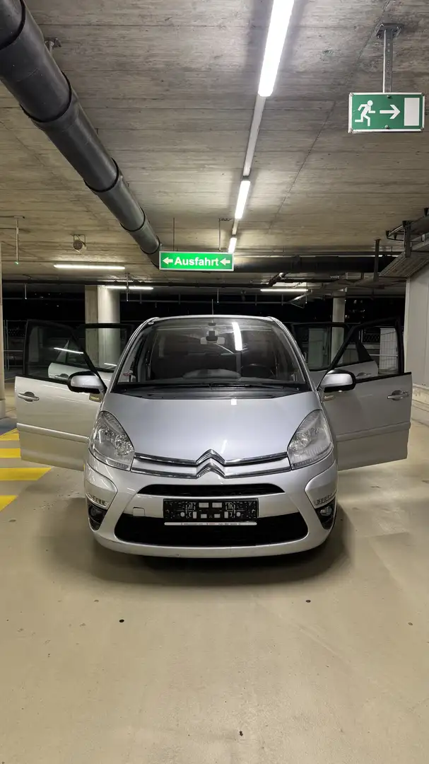 Citroen C4 Picasso 1,6 16V THP Seduction EGS6 Silber - 1