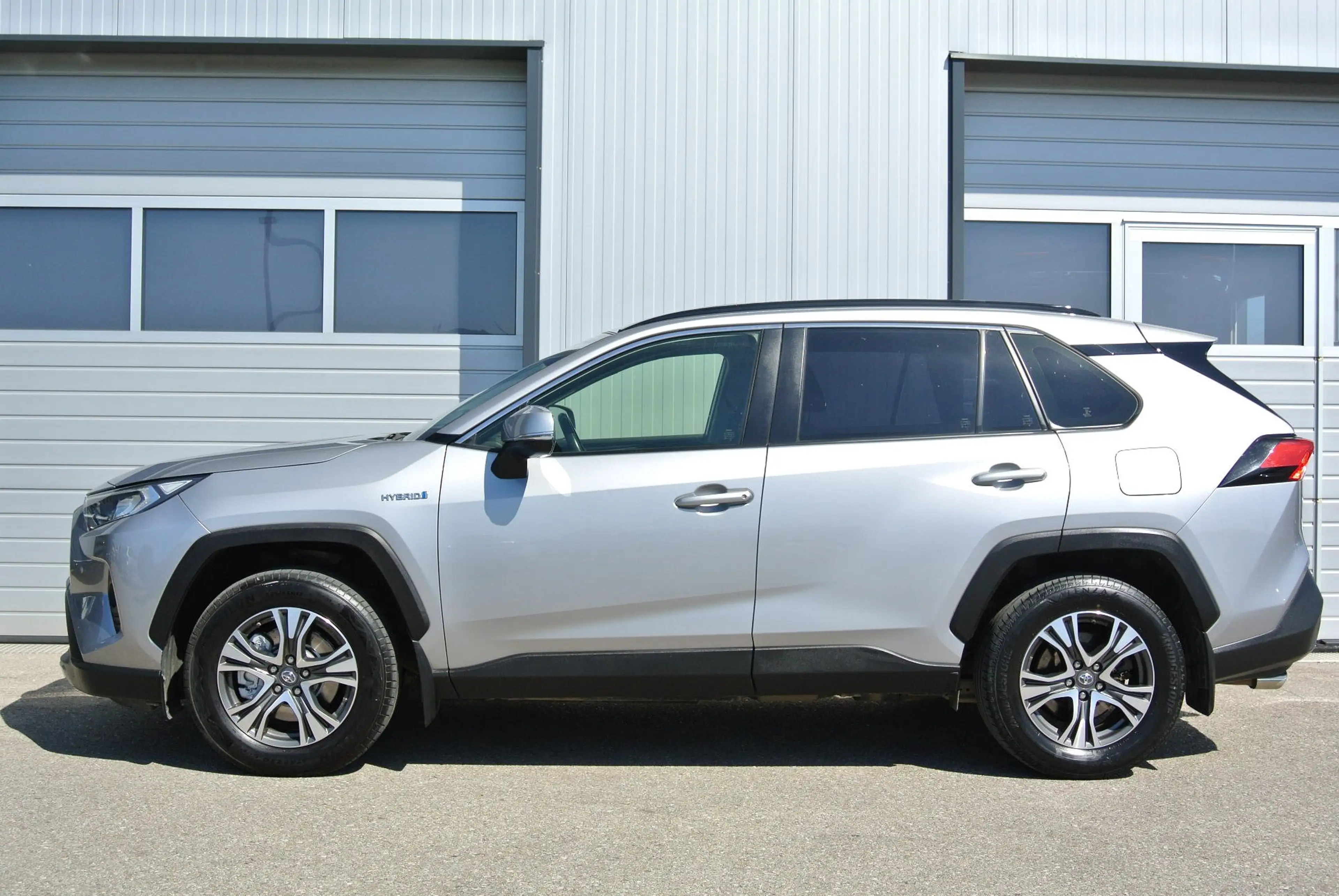 Toyota RAV 4 2.5 VVT-i HEV Hybrid CVT 4WD * AHK * NAVI * KAMERA — photo 4