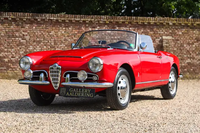 Alfa Romeo Giulia 1600 Spider "Restored and rebuilt" It was complete