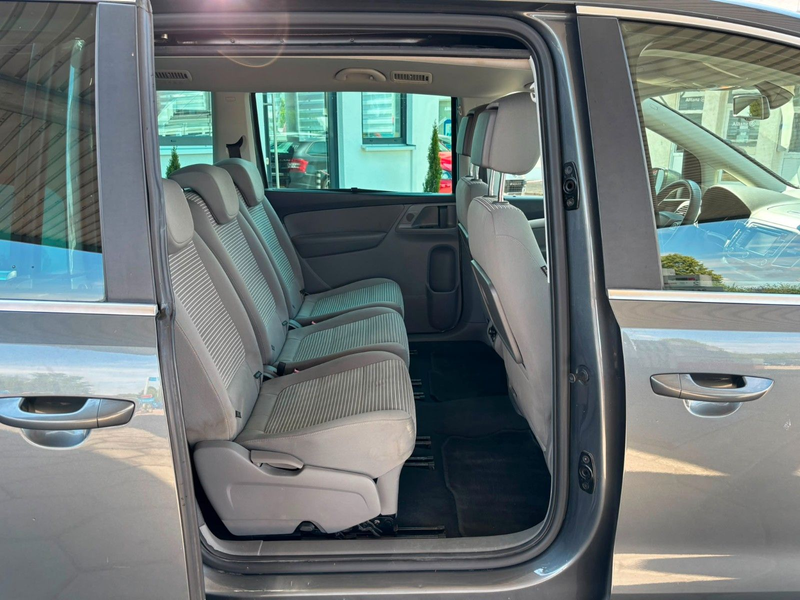 SEAT Alhambra Style *Navi/AHK/Kamera* — photo 14