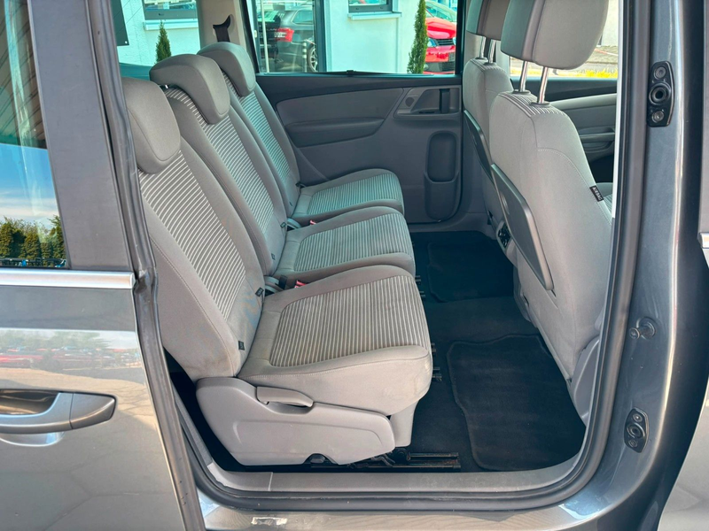 SEAT Alhambra Style *Navi/AHK/Kamera* — photo 15