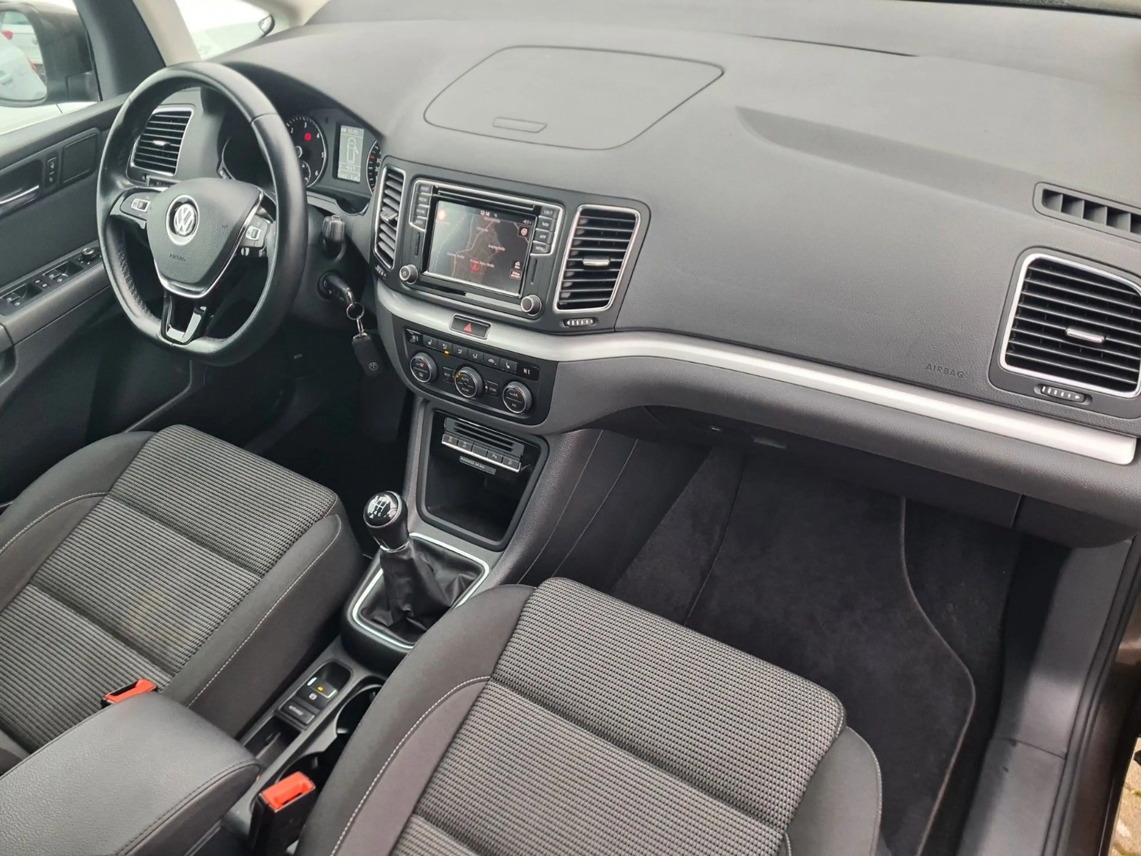 Volkswagen Sharan Comfortline BMT*Navi*PDC*7-Sitz* — photo 10