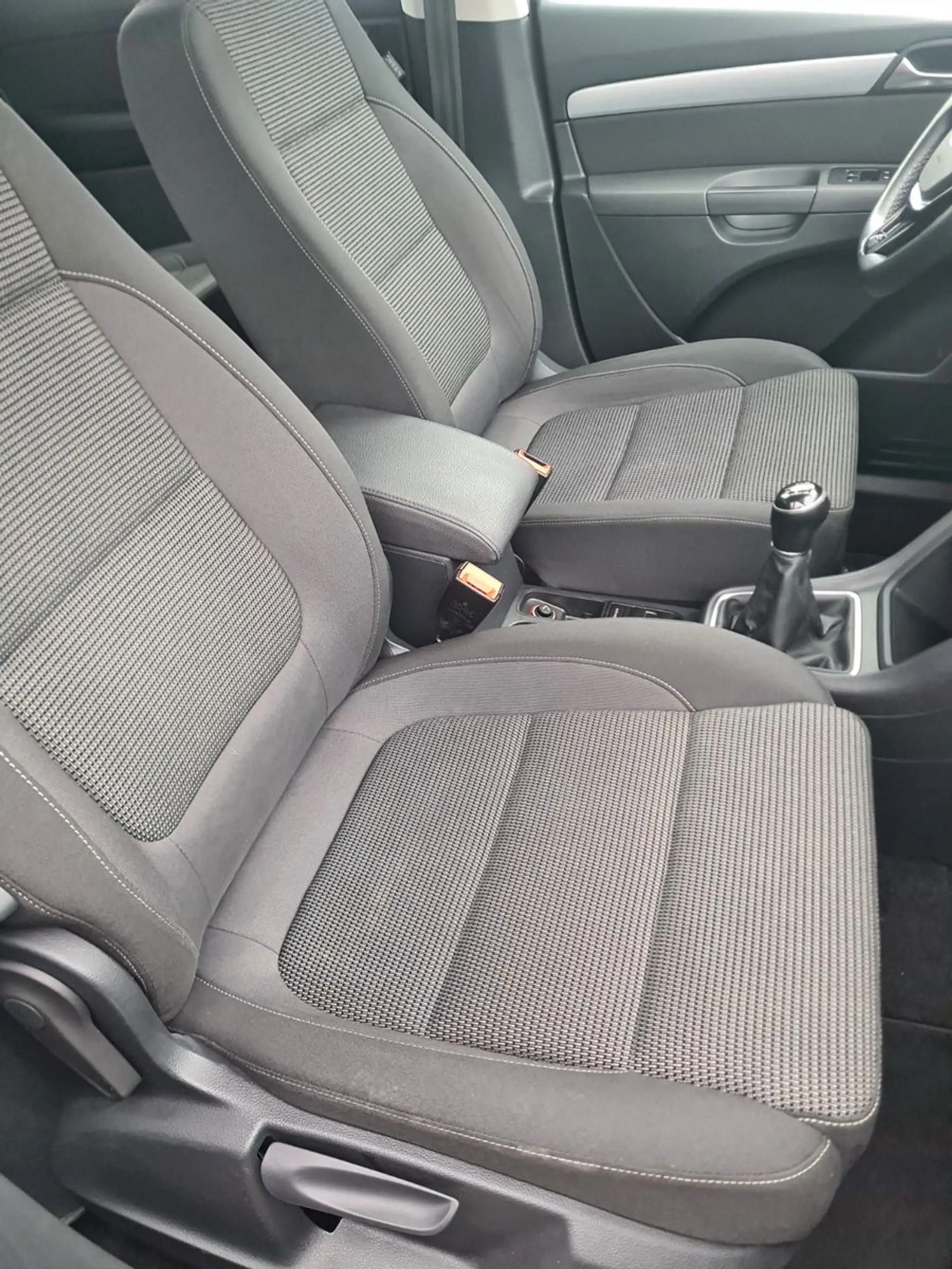 Volkswagen Sharan Comfortline BMT*Navi*PDC*7-Sitz* — photo 12