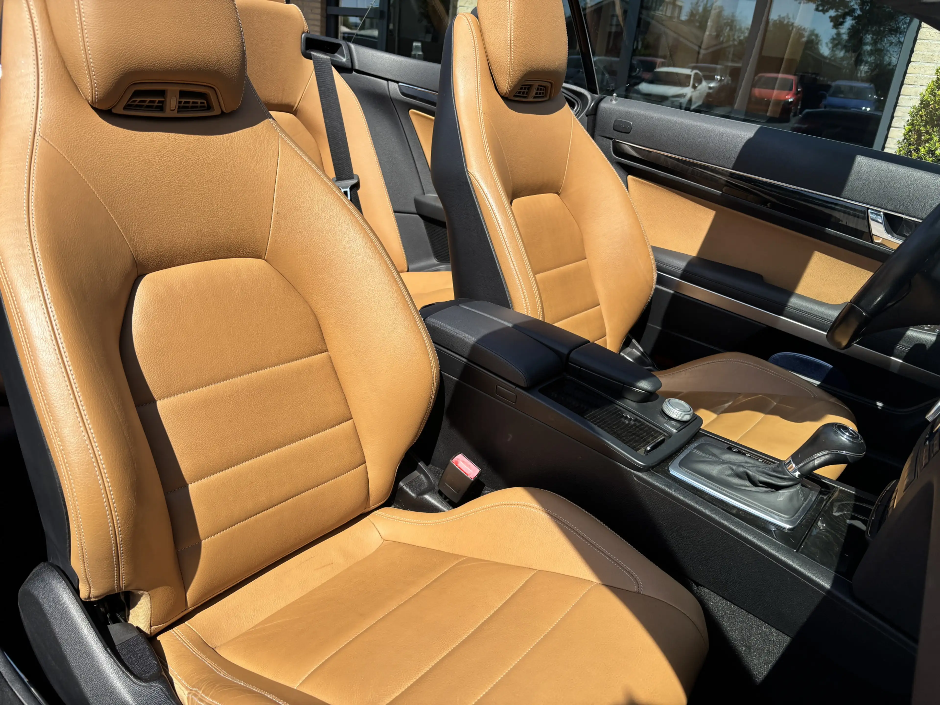 Mercedes-Benz E 250 Cabrio CGI Avantgarde Automaat Leder / Alarm / 2e — photo 21