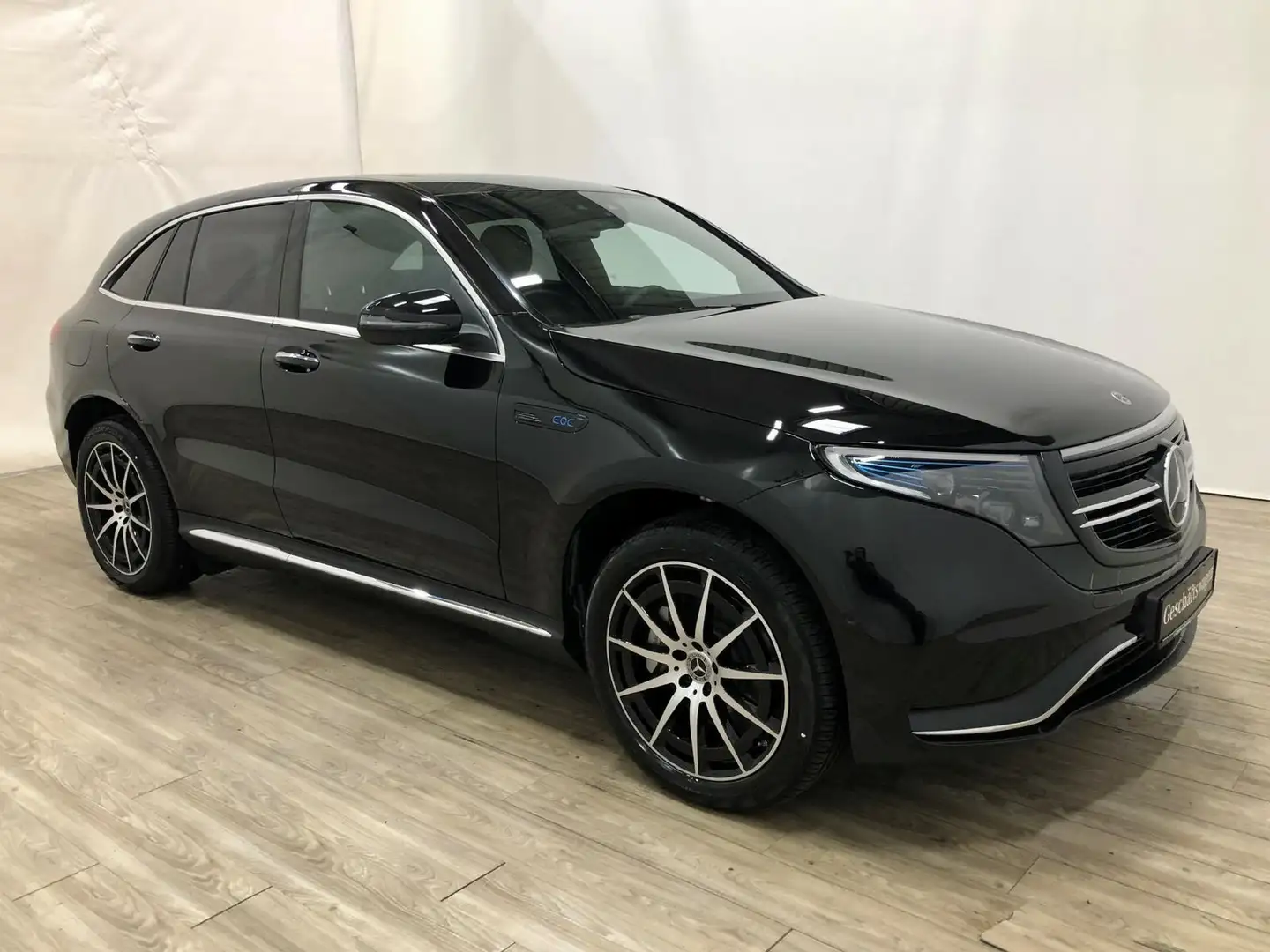 Mercedes-Benz EQC 400 4M AMG Distr*AHK*Sitzklima*SHD*Memory*HUD Schwarz - 2