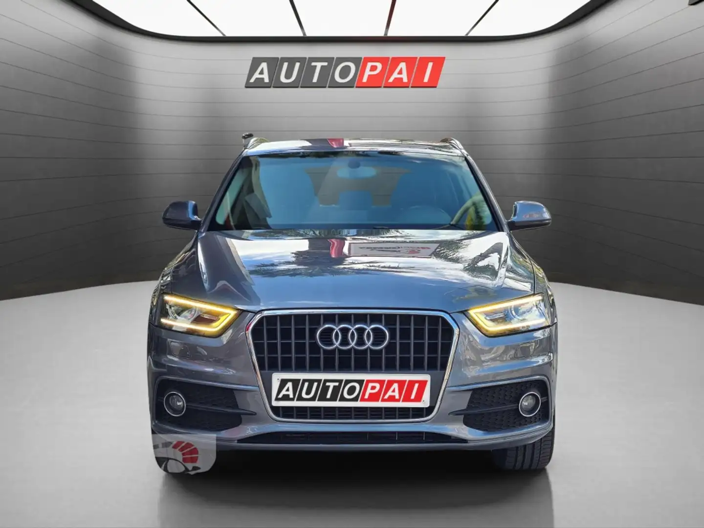 Audi Q3 2.0TDI Advance quattro S-Tronic Grigio - 2
