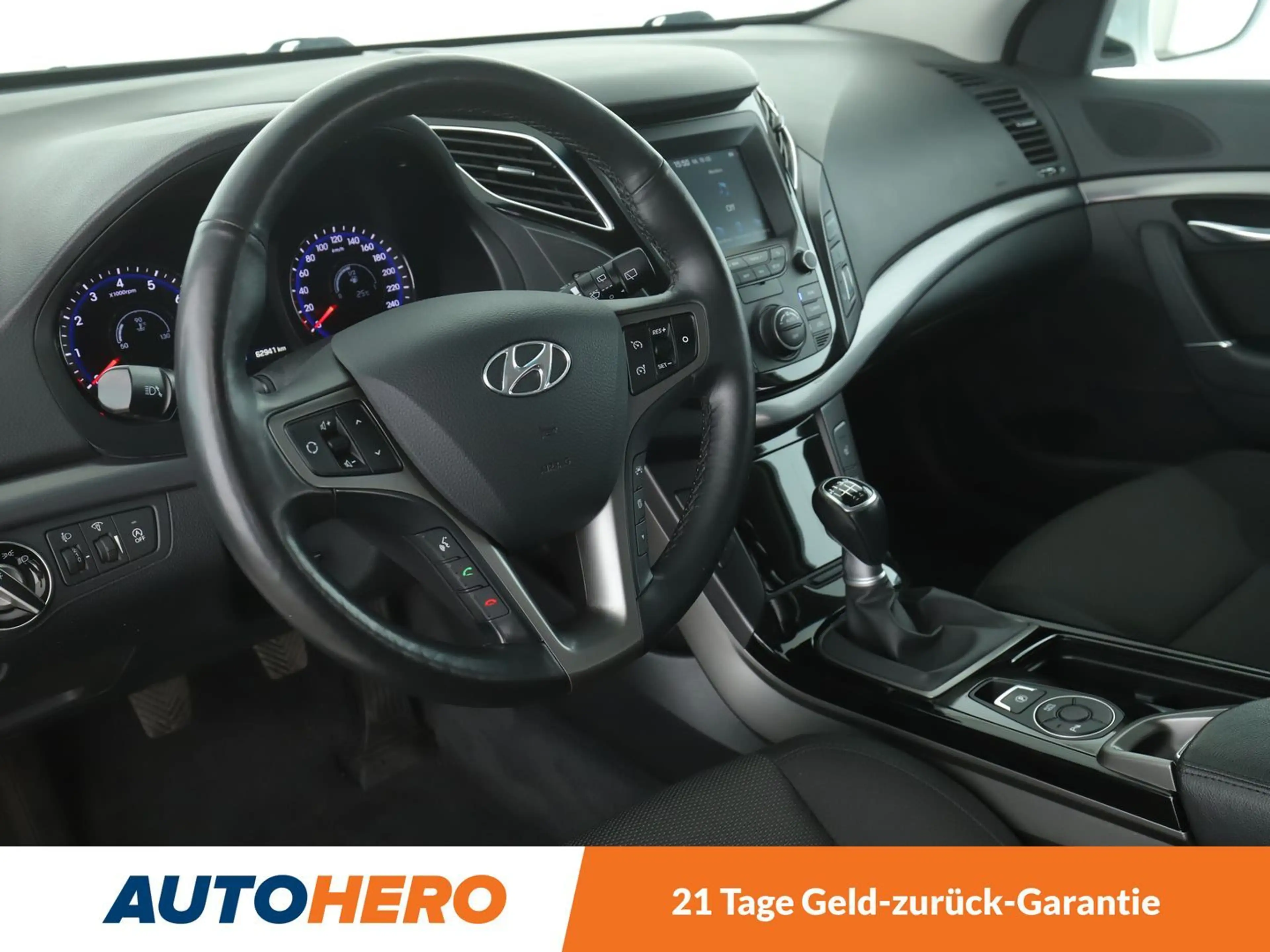 Hyundai i40 1.6 GDI Space Blue *NAVI*CAM*SHZ*TEMPO*ALU* — photo 11