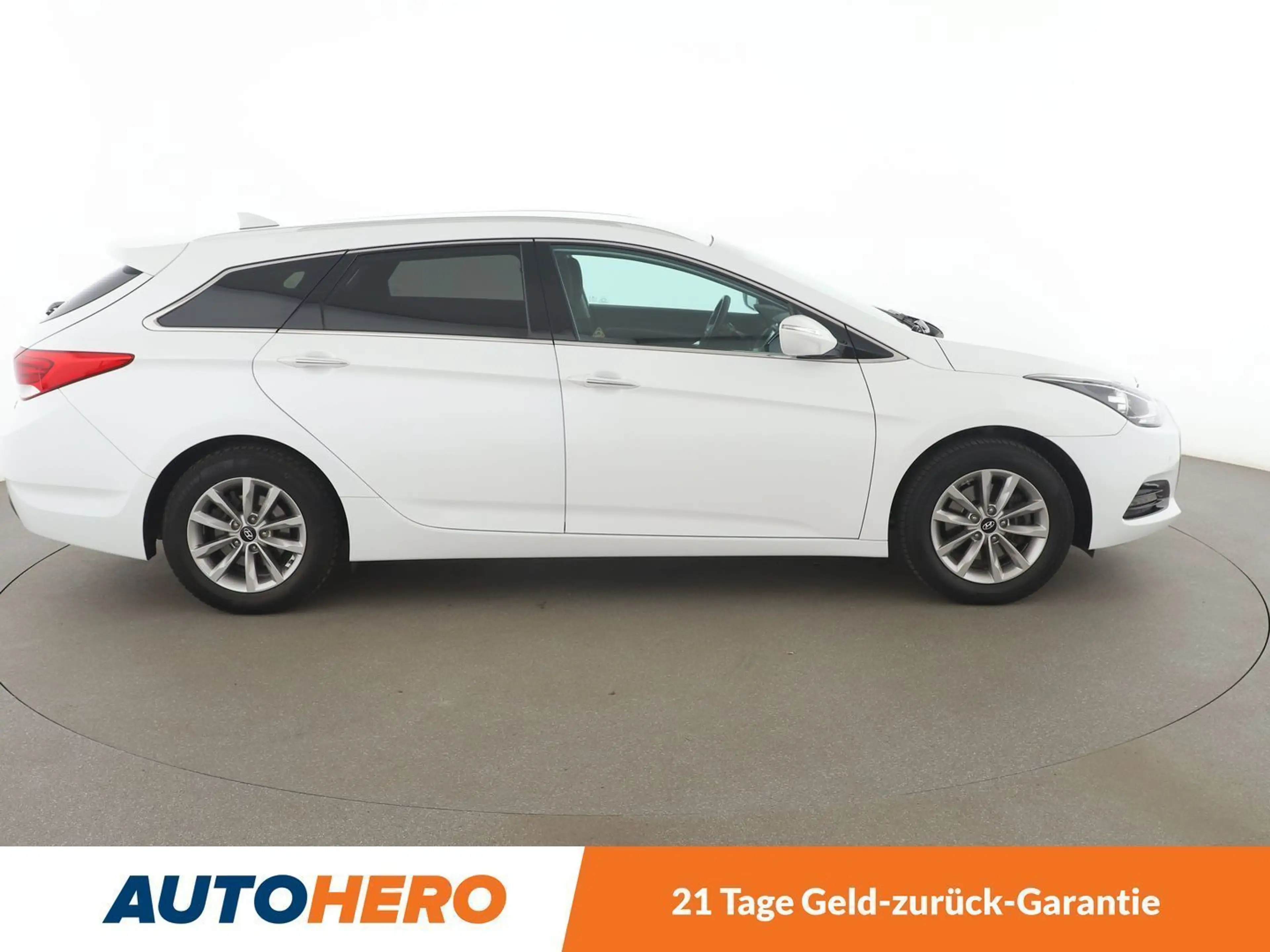 Hyundai i40 1.6 GDI Space Blue *NAVI*CAM*SHZ*TEMPO*ALU* — photo 7
