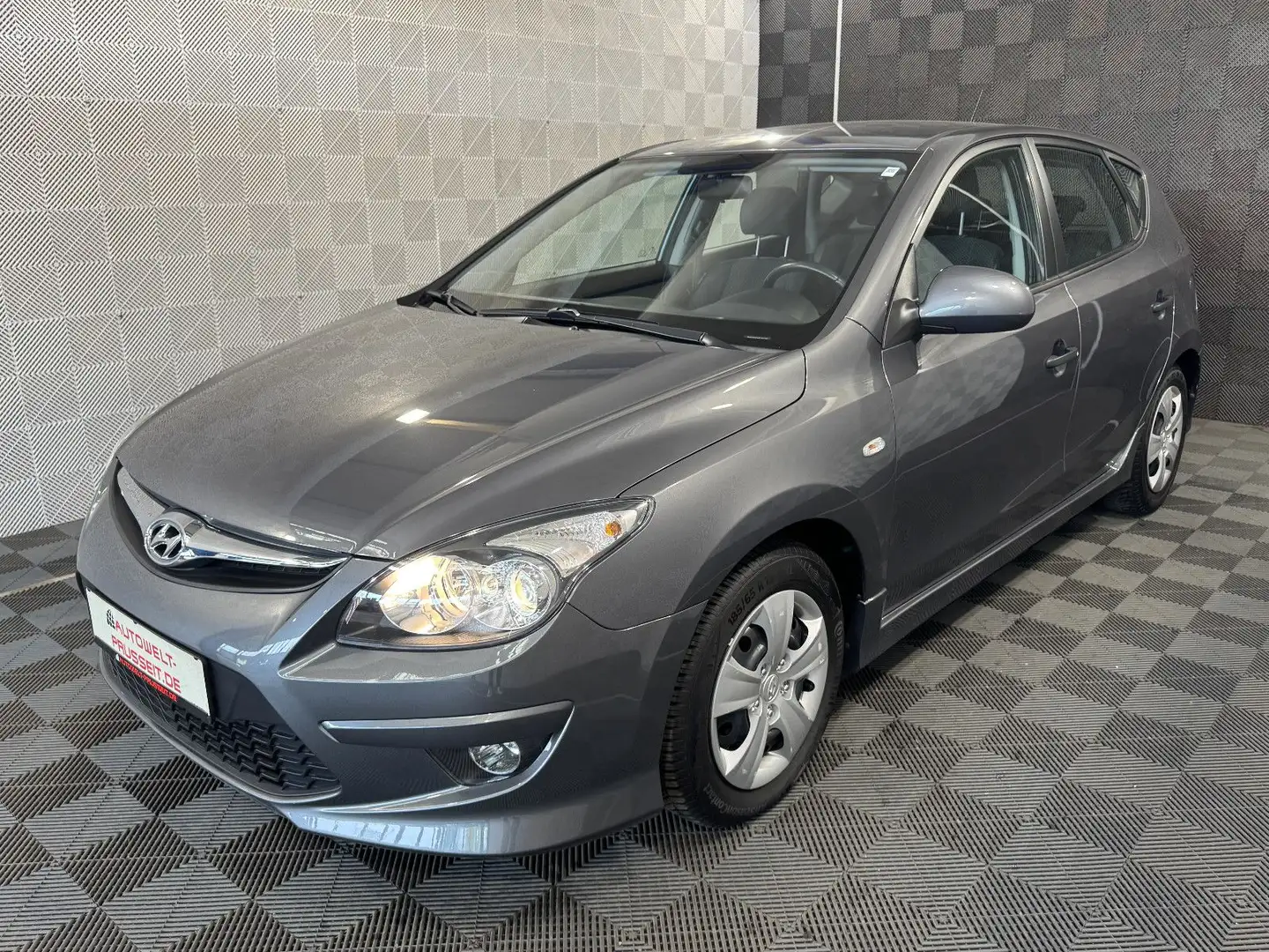 Hyundai i30 I30*CLASSIC*KLIMA.A-USB-BC-MUFU-AUX Gris - 2