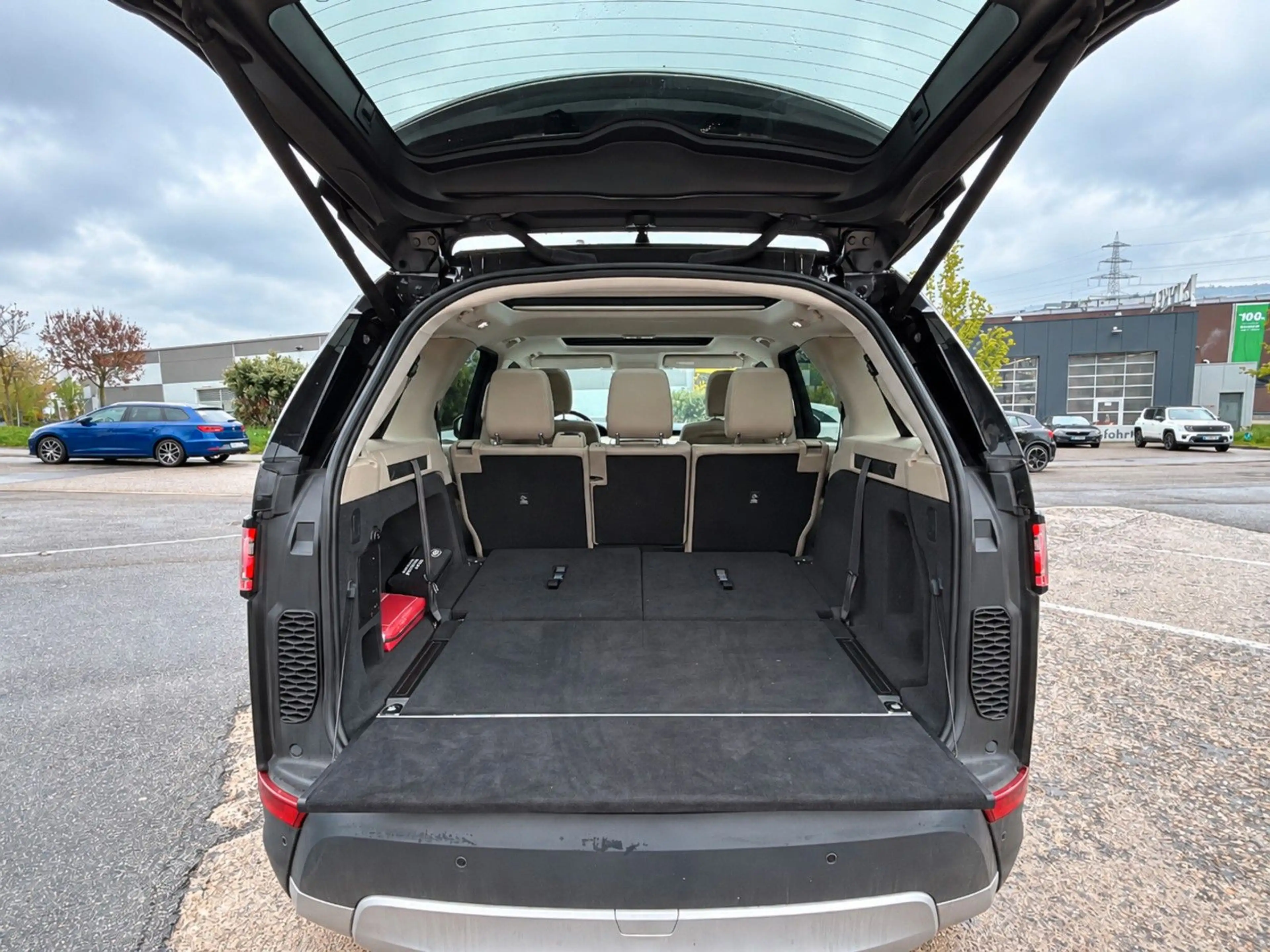 Land Rover Discovery HSE | 7-Sitzer | ACC | Pano | Leder — photo 12