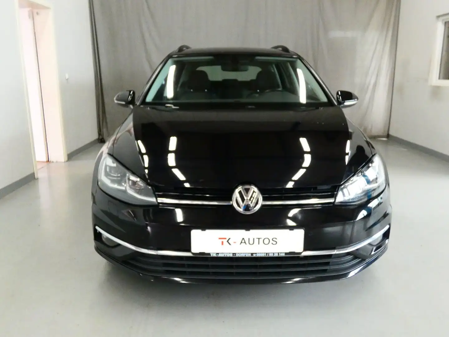 Volkswagen Golf Var 2.0 TDI Comf,Navi,LED,ACC,Massage Schwarz - 2