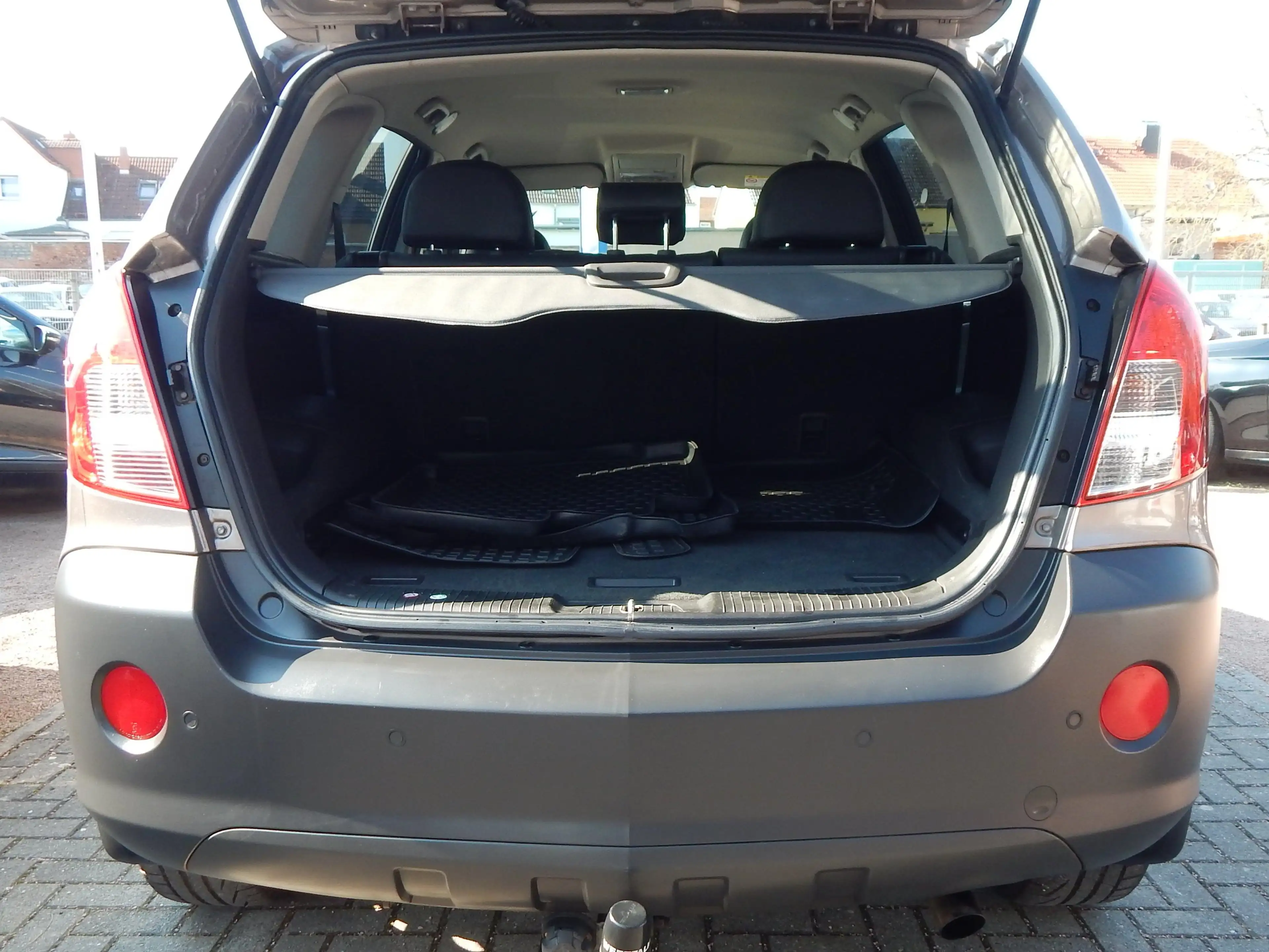 Opel Antara Design Edition 4x4 — photo 12
