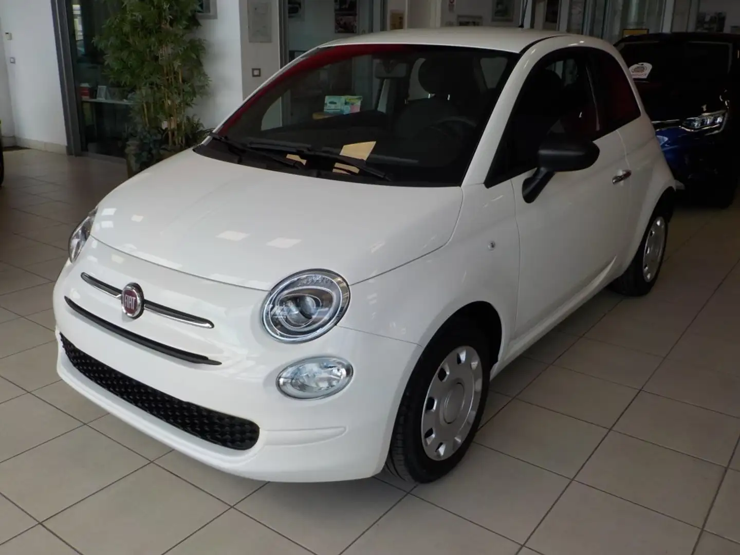 Fiat 500 500 1.0 hybrid 70cv MY 23 km.0 Bianco - 1