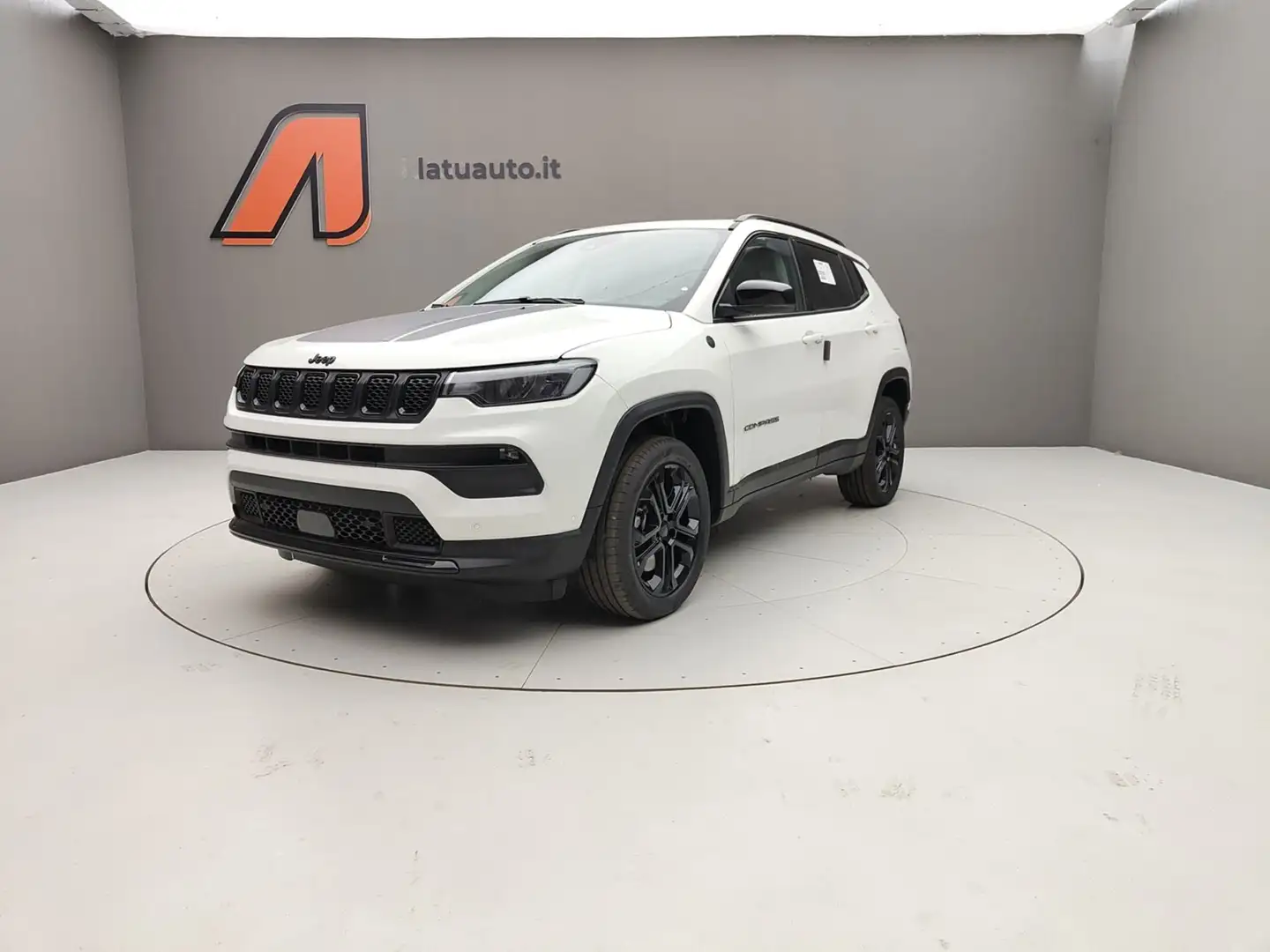 Jeep Compass 1.3 T4 240CV PHEV NORTH STAR 4XE AT6 MY25 Gris - 2