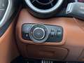 Alfa Romeo Giulia 2.0T Super | Veloce interieur | Xenon | Prijs is r Schwarz - thumbnail 23