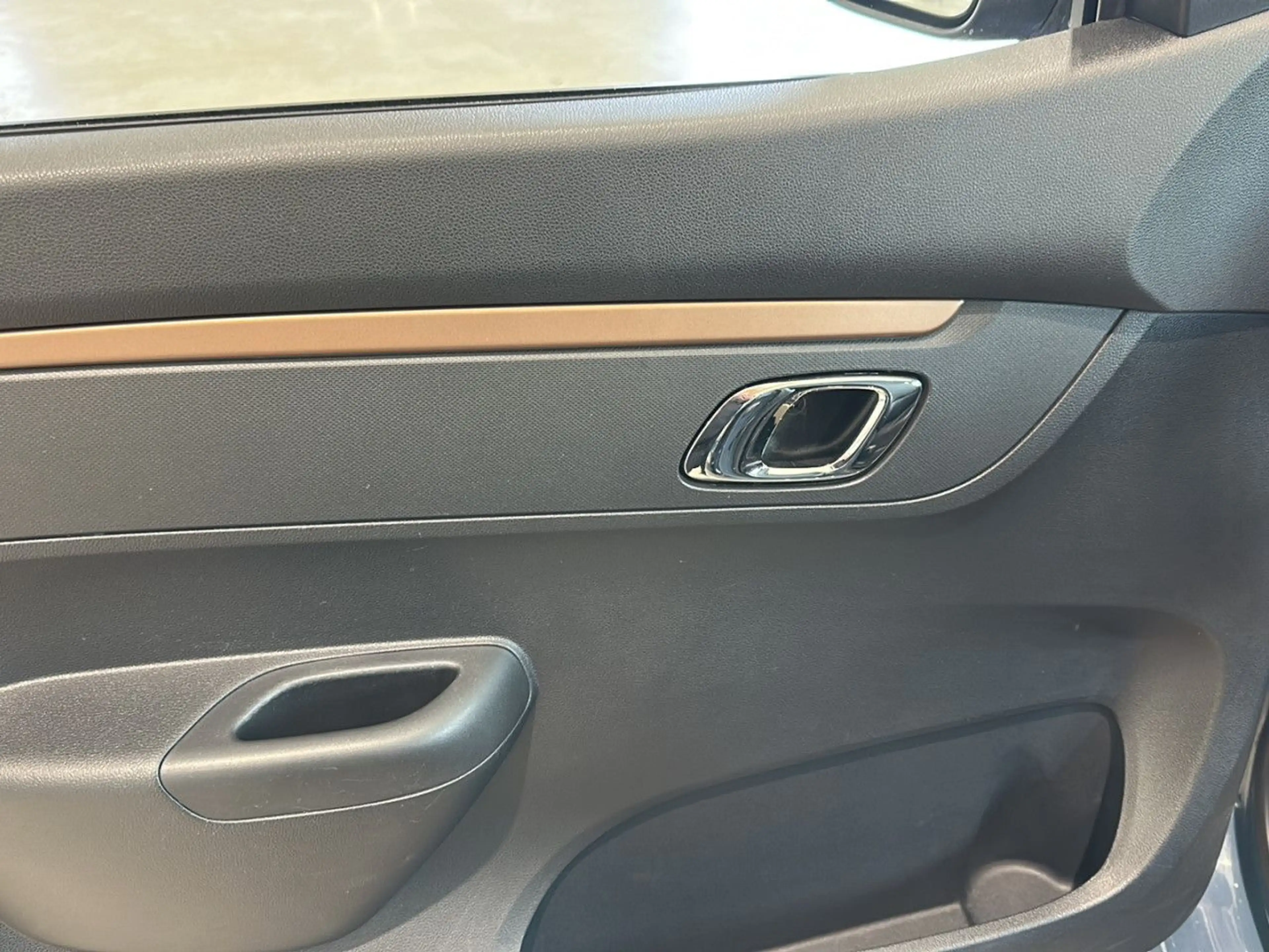Dacia Spring Extreme Sportpaket Bluetooth Navi Vollleder — photo 9