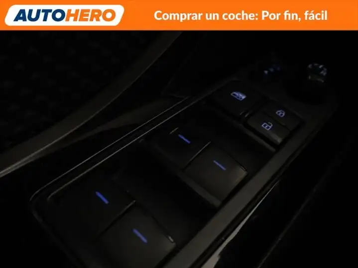 Toyota C-HR 2022, foto 32