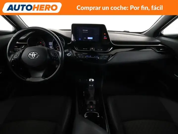 Toyota C-HR 2022, foto 13