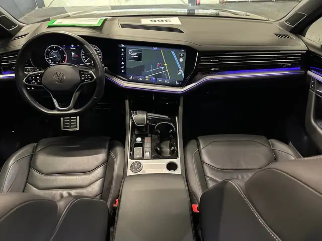 Volkswagen Touareg view 12