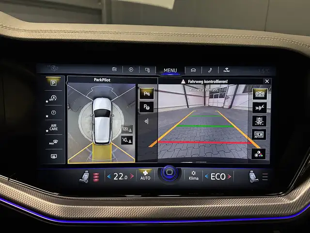 Volkswagen Touareg view 22
