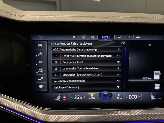Volkswagen Touareg view 24