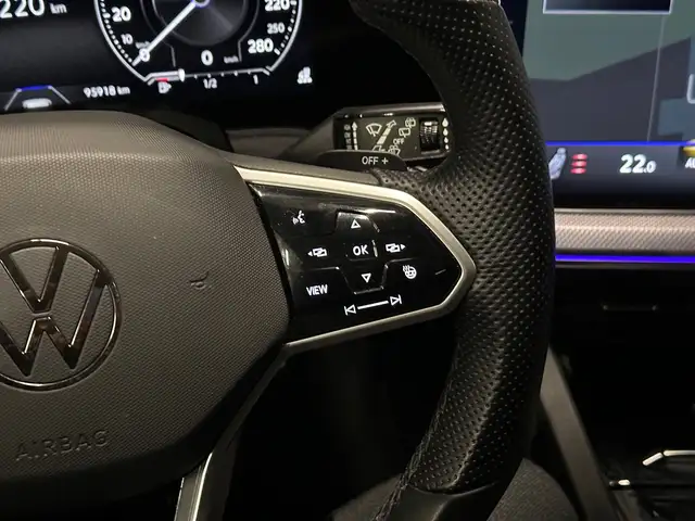 Volkswagen Touareg view 19