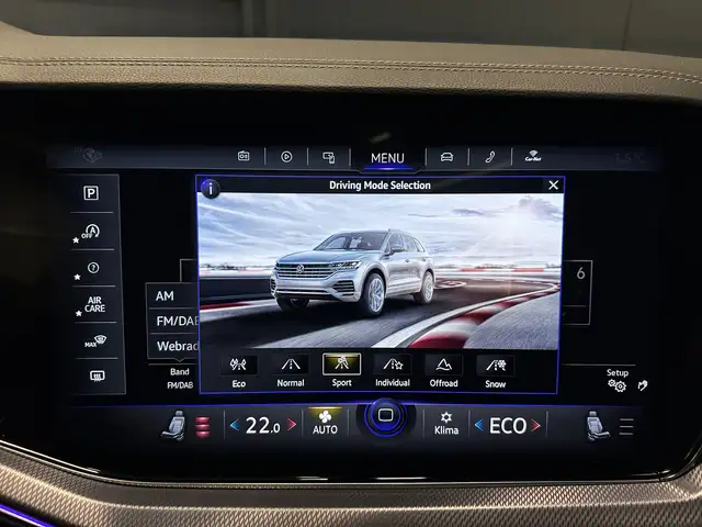 Volkswagen Touareg view 28