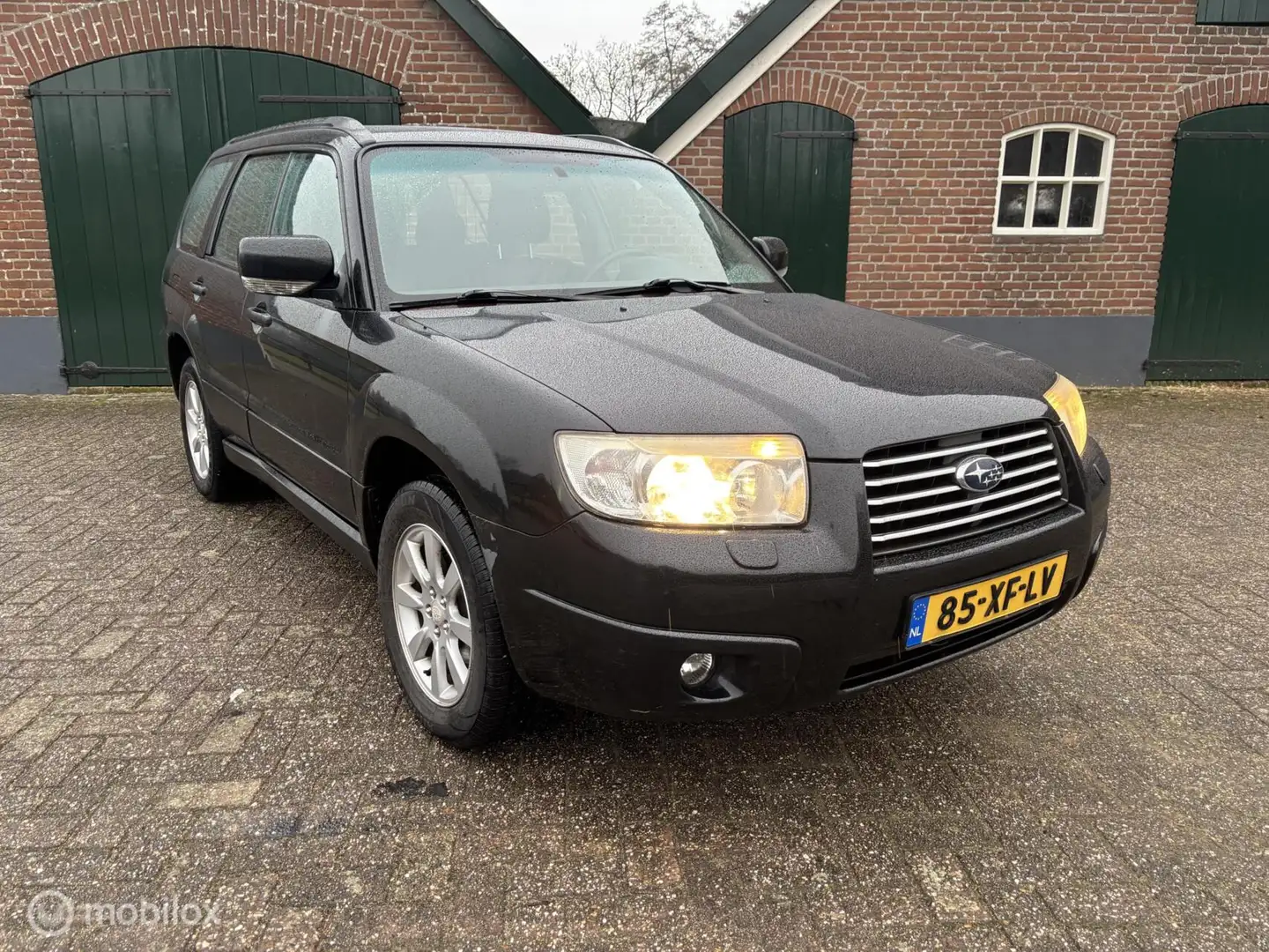 Subaru Forester 2.0 X Comfort Pack AWD MOOIE AUTO AIRCO Schwarz - 2