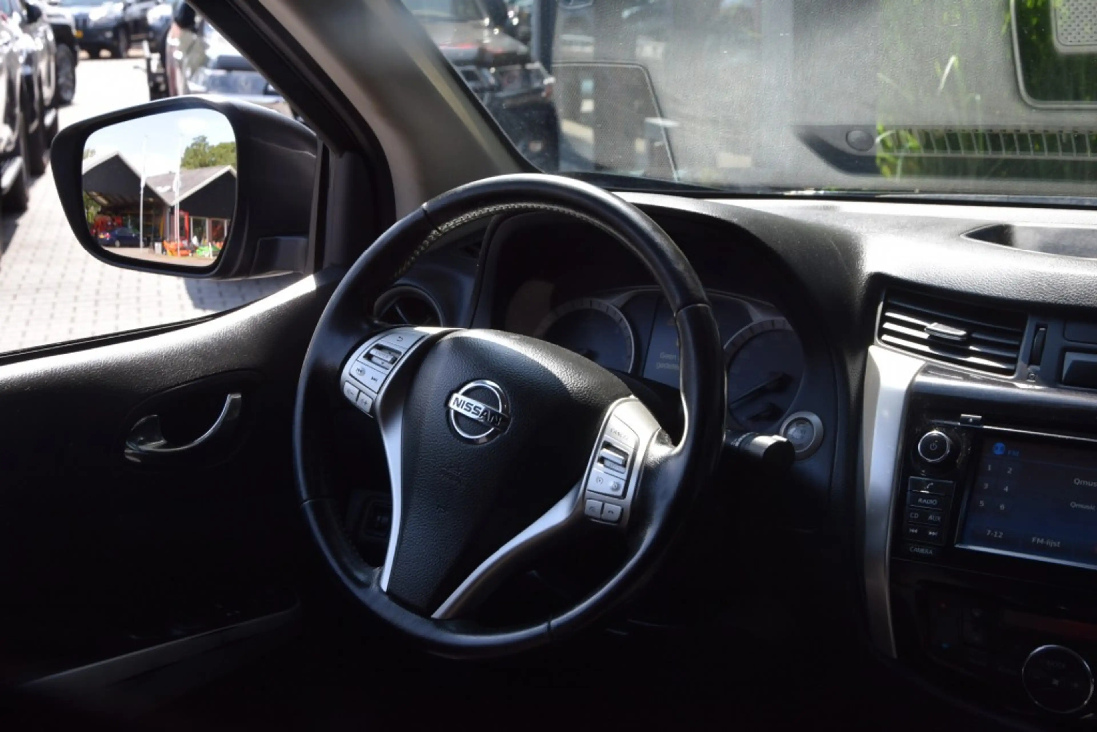 Nissan Navara 2.3 DCI DUBBEL CABIN CONNECTA A/T 4WD VAN — photo 10