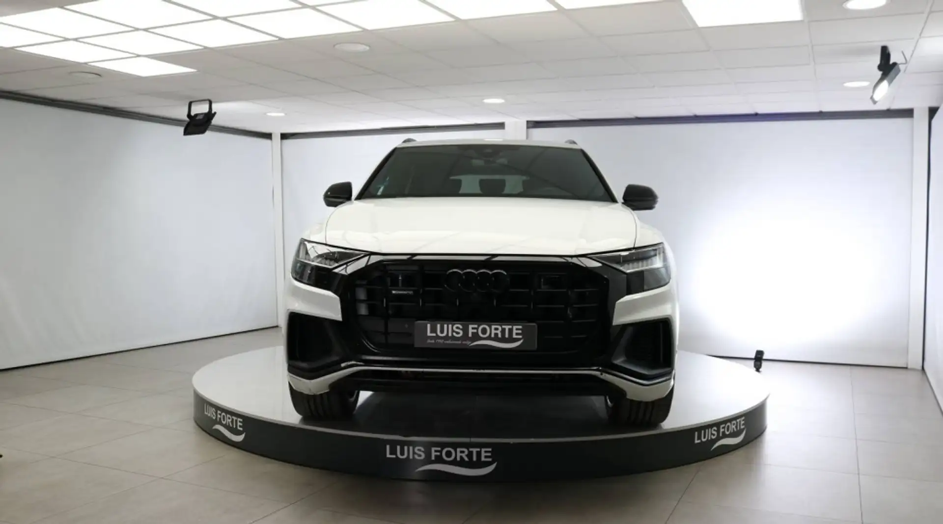 Audi Q8 50 TDI S line plus quattro tiptronic Blanco - 2