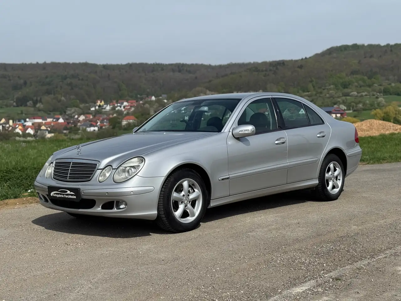 Mercedes-Benz E 200