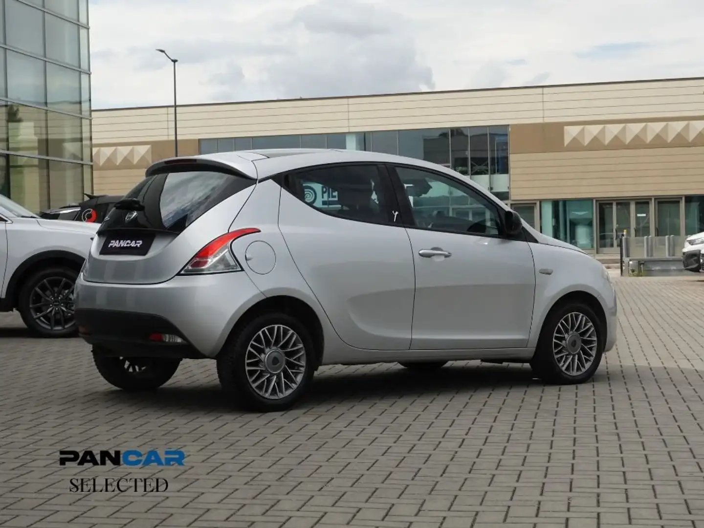 Lancia Ypsilon 1.3 mjt Platinum s Argent - 2