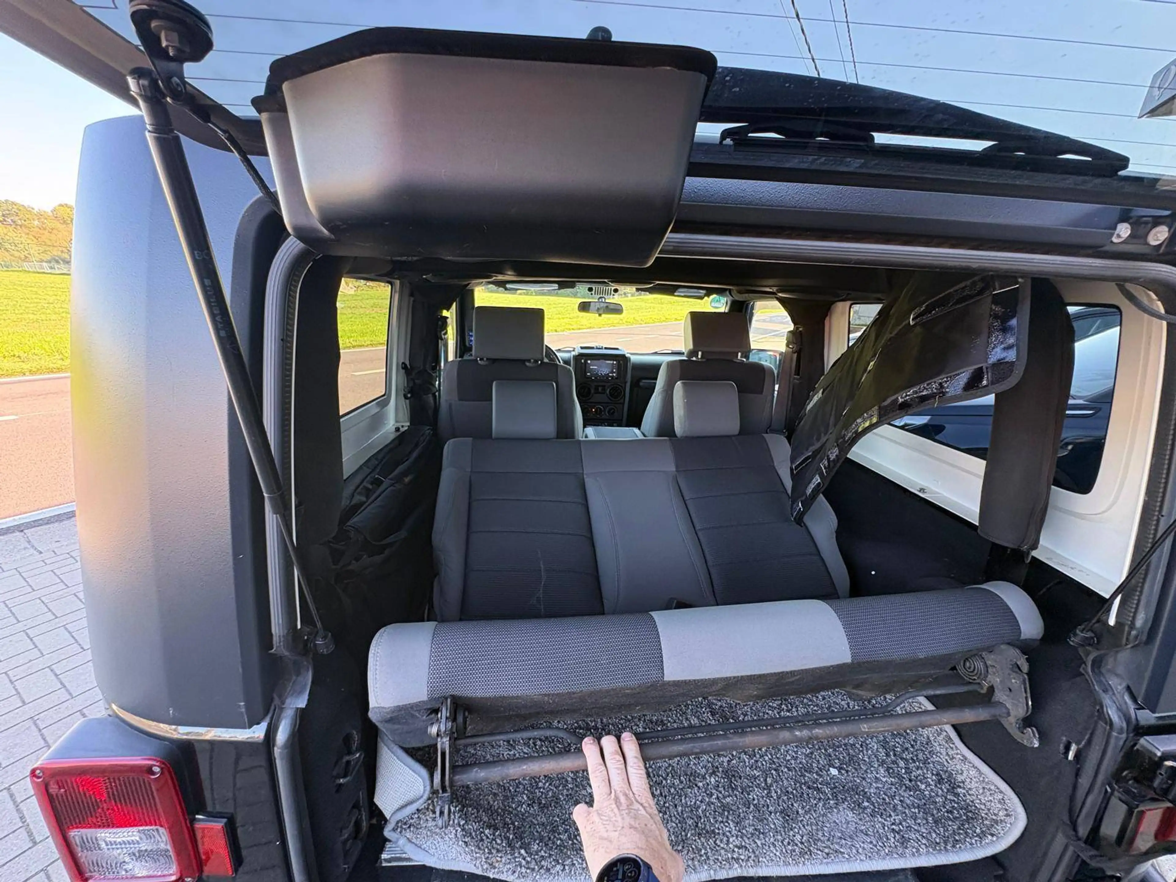 Jeep Wrangler Wrangler 2.8 CRD Sahara — photo 10