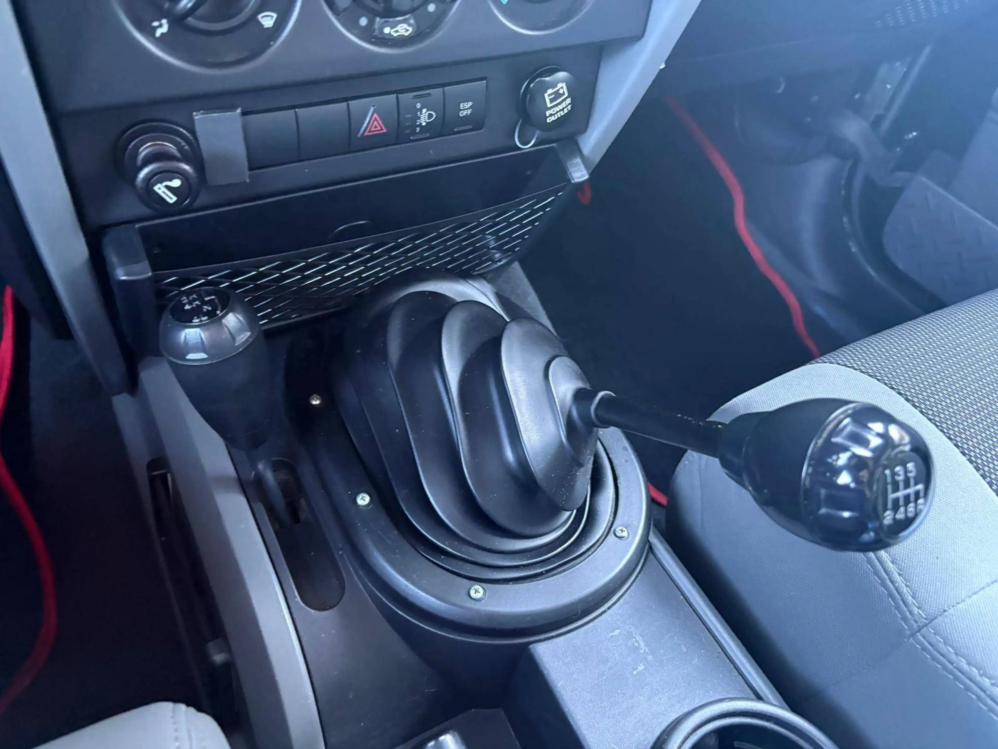 Jeep Wrangler Wrangler 2.8 CRD Sahara — photo 7