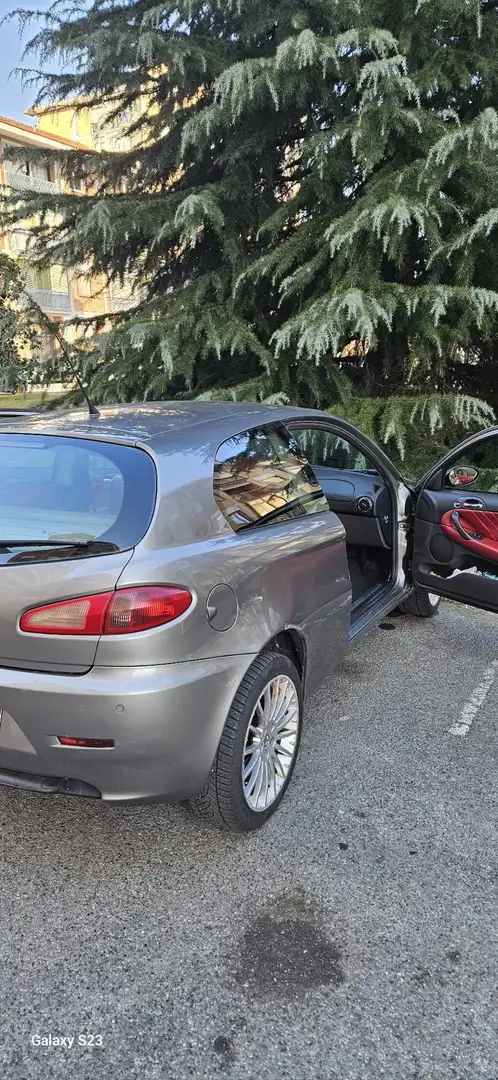 Alfa Romeo 147 3p 1.9 jtd mjt Distinctive 150cv - 2