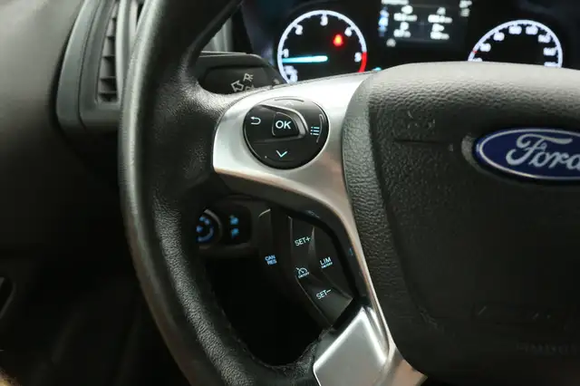 Ford Transit Connect view 14