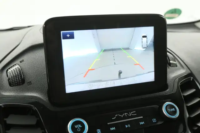 Ford Transit Connect view 12